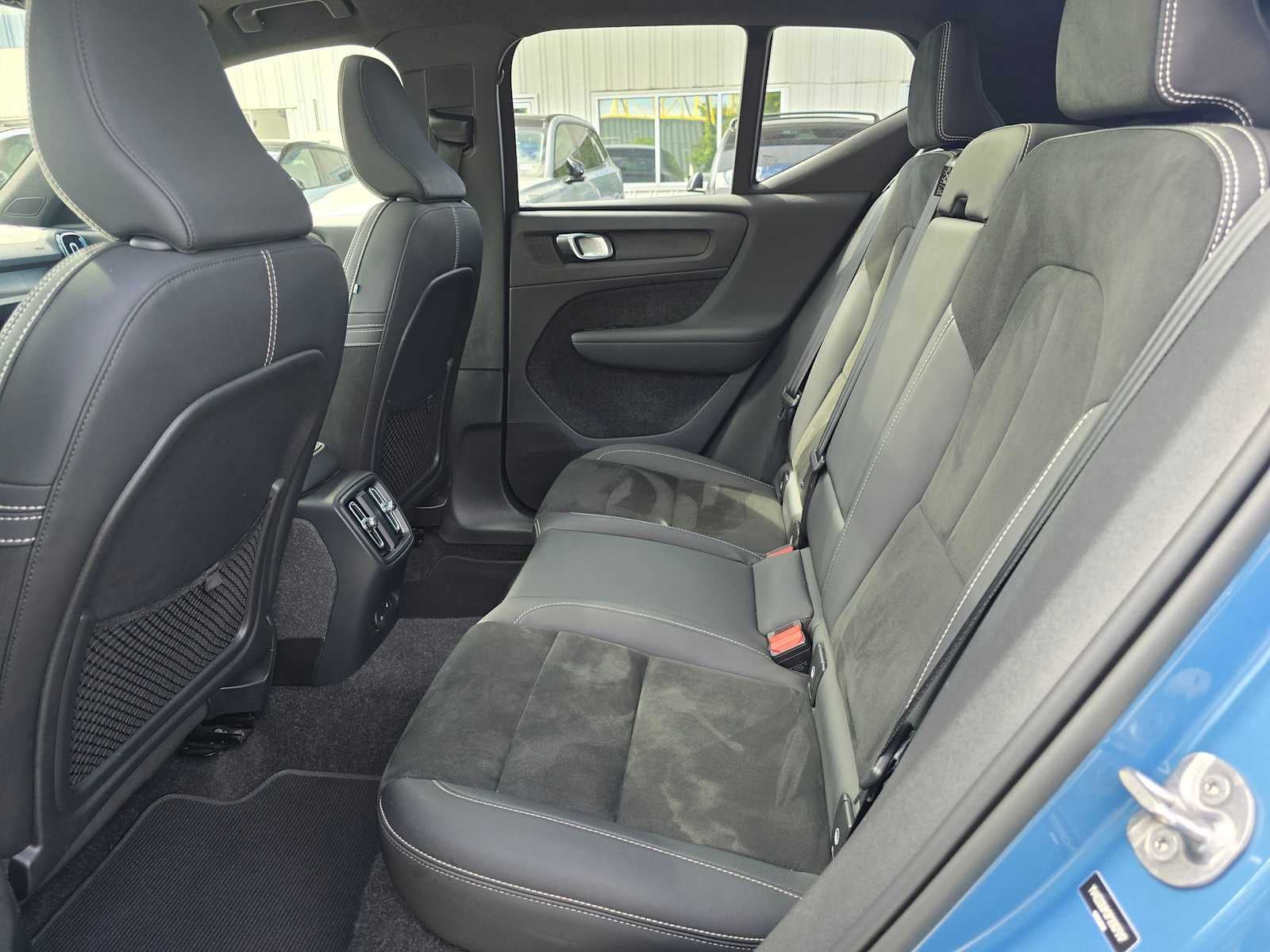 2023 Volvo XC40 Recharge Pure Electric Ultimate