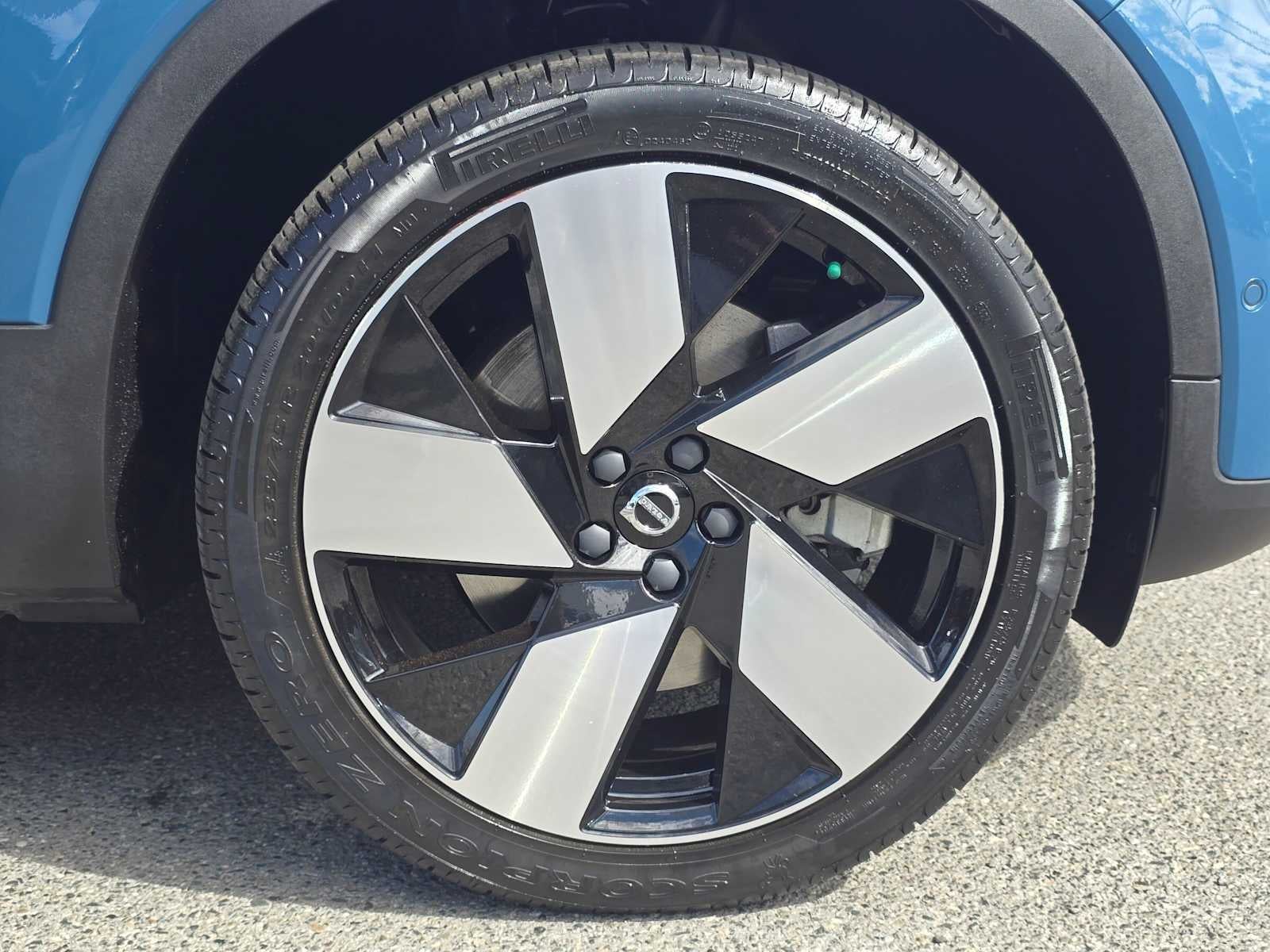 2023 Volvo XC40 Recharge Pure Electric Ultimate