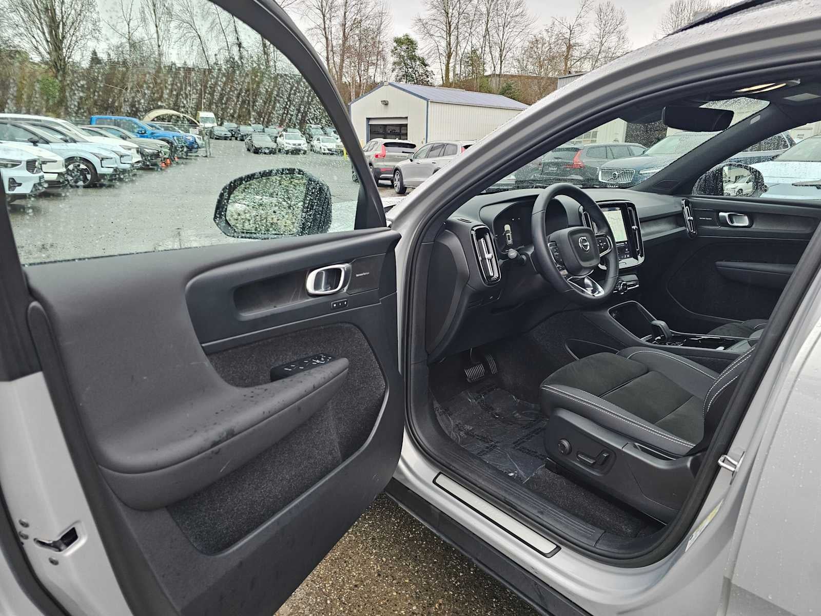 2023 Volvo XC40 Recharge Pure Electric Ultimate