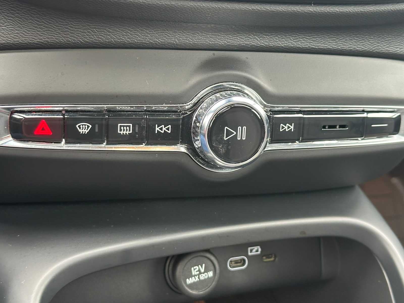 2023 Volvo XC40 Recharge Pure Electric Ultimate