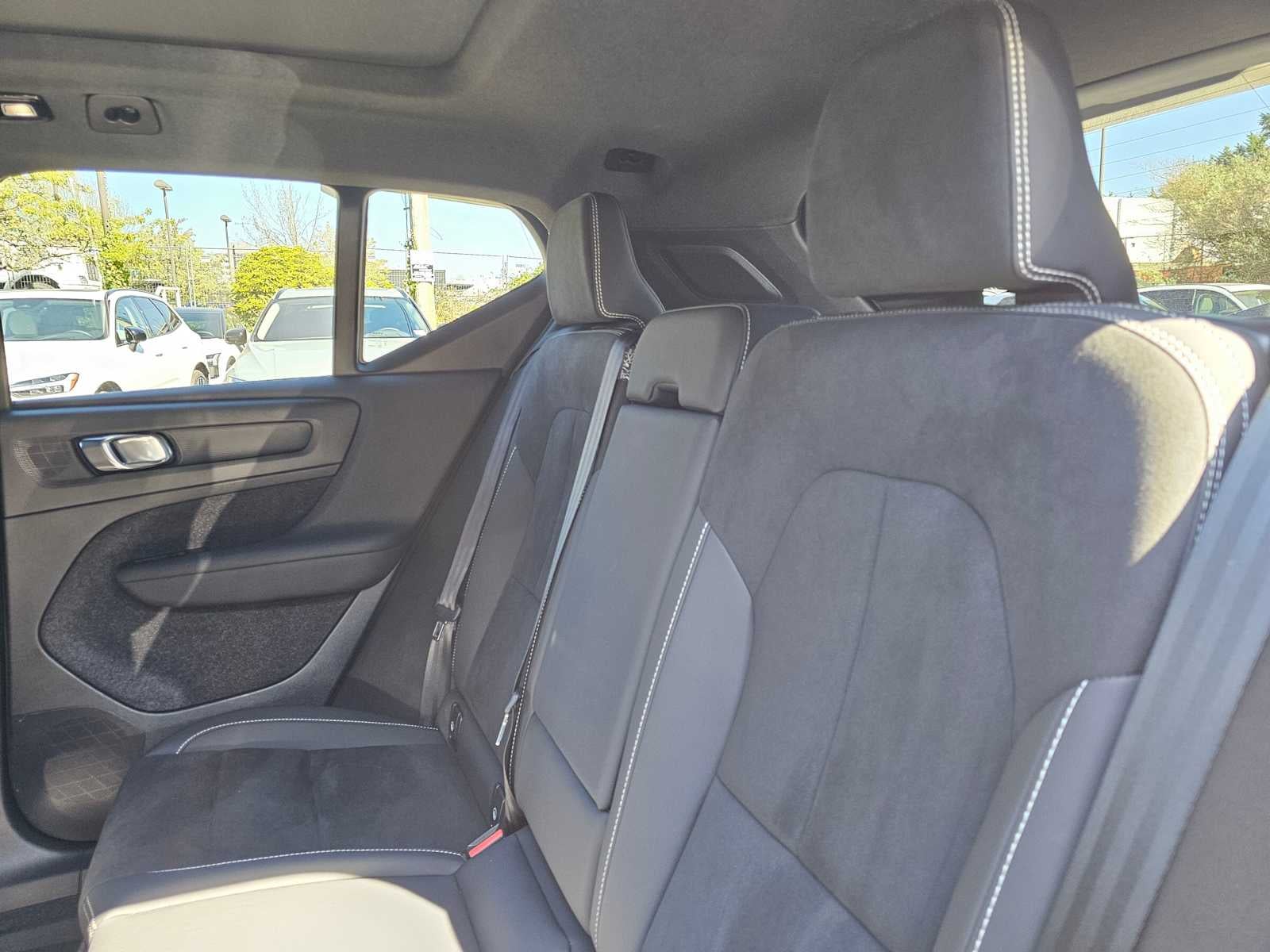 2023 Volvo XC40 Recharge Pure Electric Ultimate