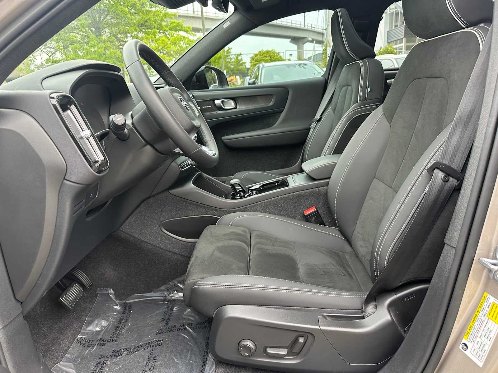 2023 Volvo XC40 Recharge Pure Electric Ultimate