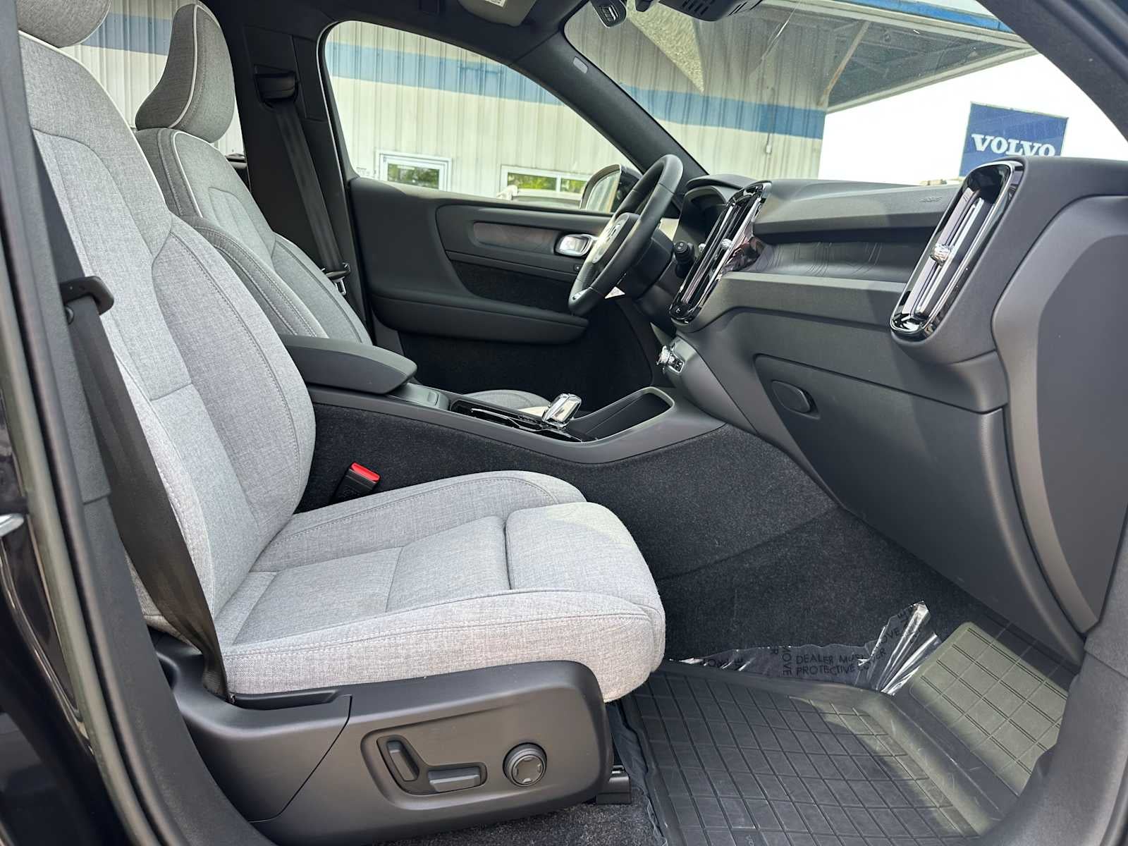 2023 Volvo XC40 Recharge Pure Electric Ultimate