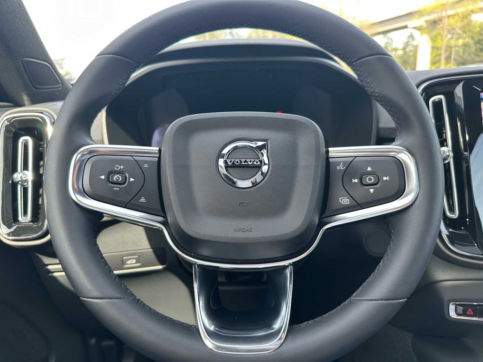 2023 Volvo XC40 Recharge Pure Electric Ultimate