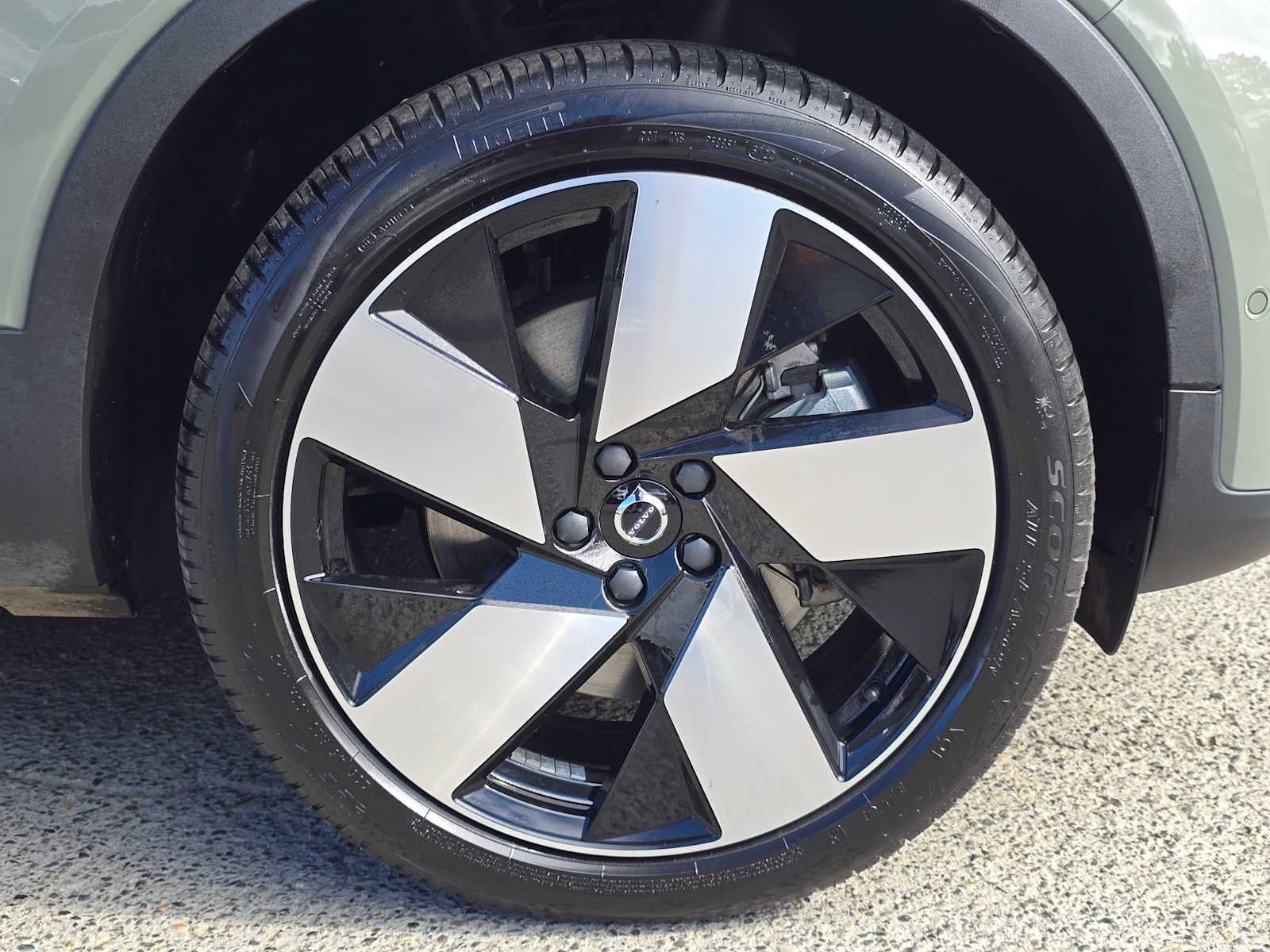 2023 Volvo XC40 Recharge Pure Electric Ultimate