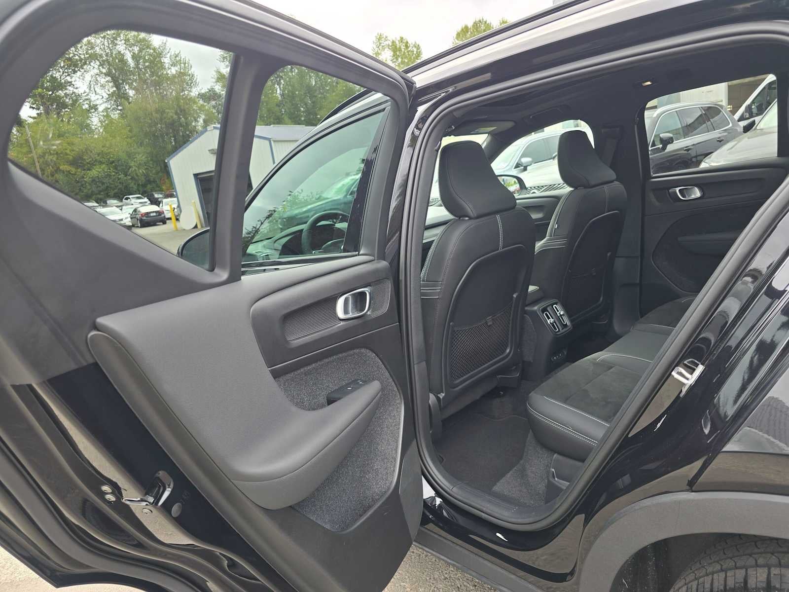 2023 Volvo XC40 Recharge Pure Electric Ultimate