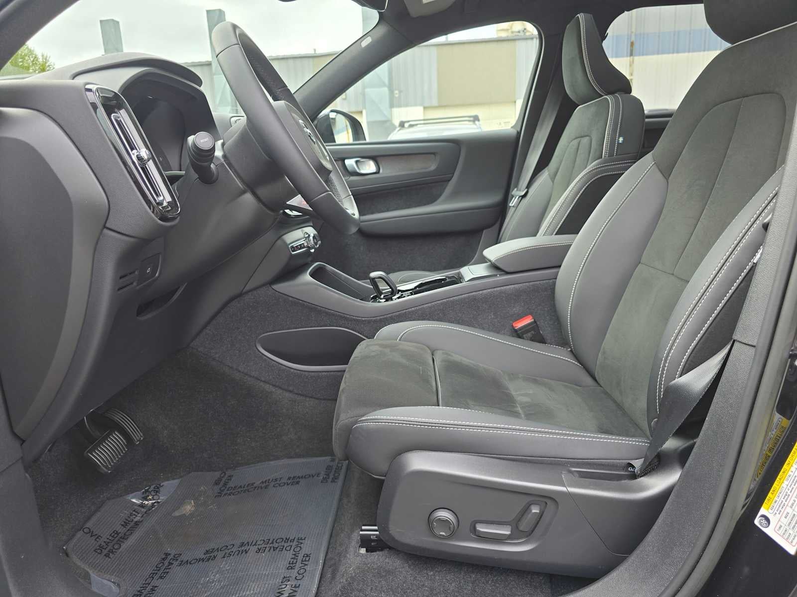 2023 Volvo XC40 Recharge Pure Electric Ultimate