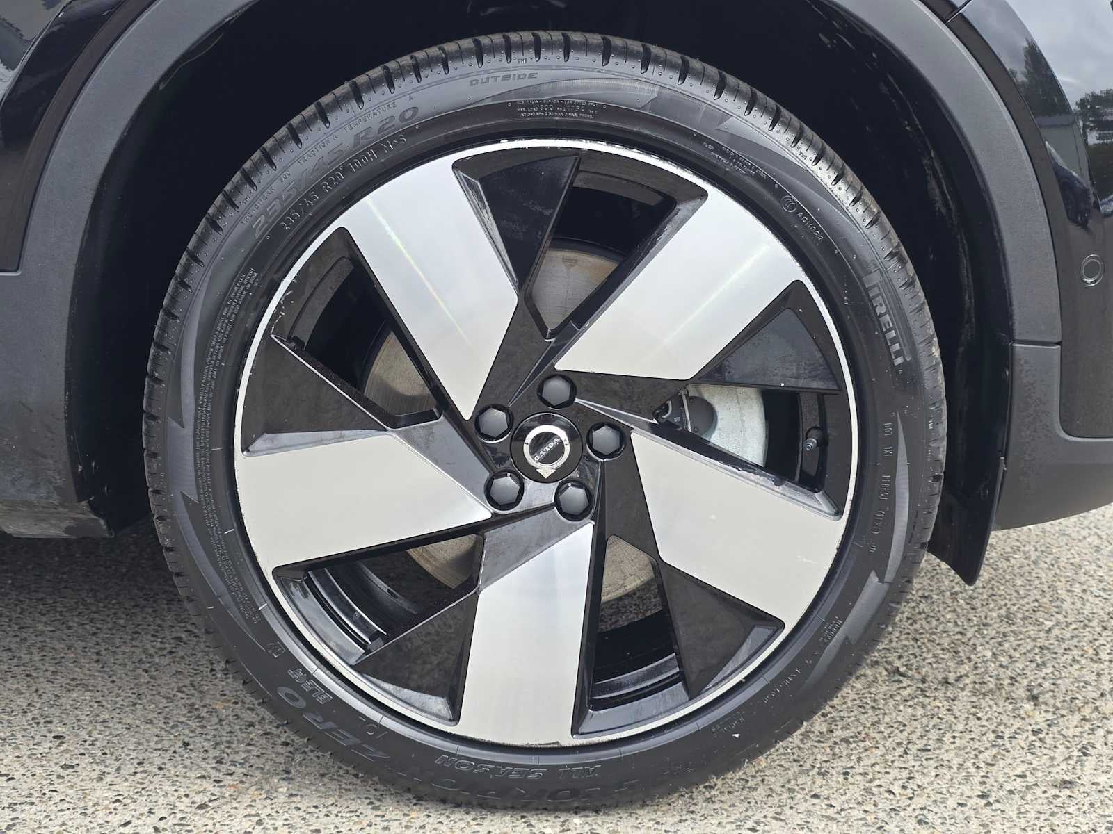 2023 Volvo XC40 Recharge Pure Electric Ultimate