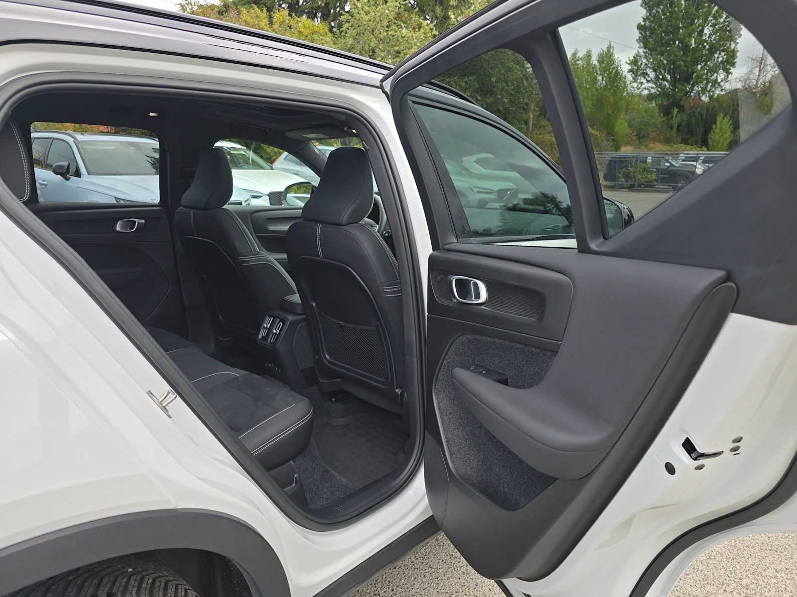 2023 Volvo XC40 Recharge Pure Electric Ultimate