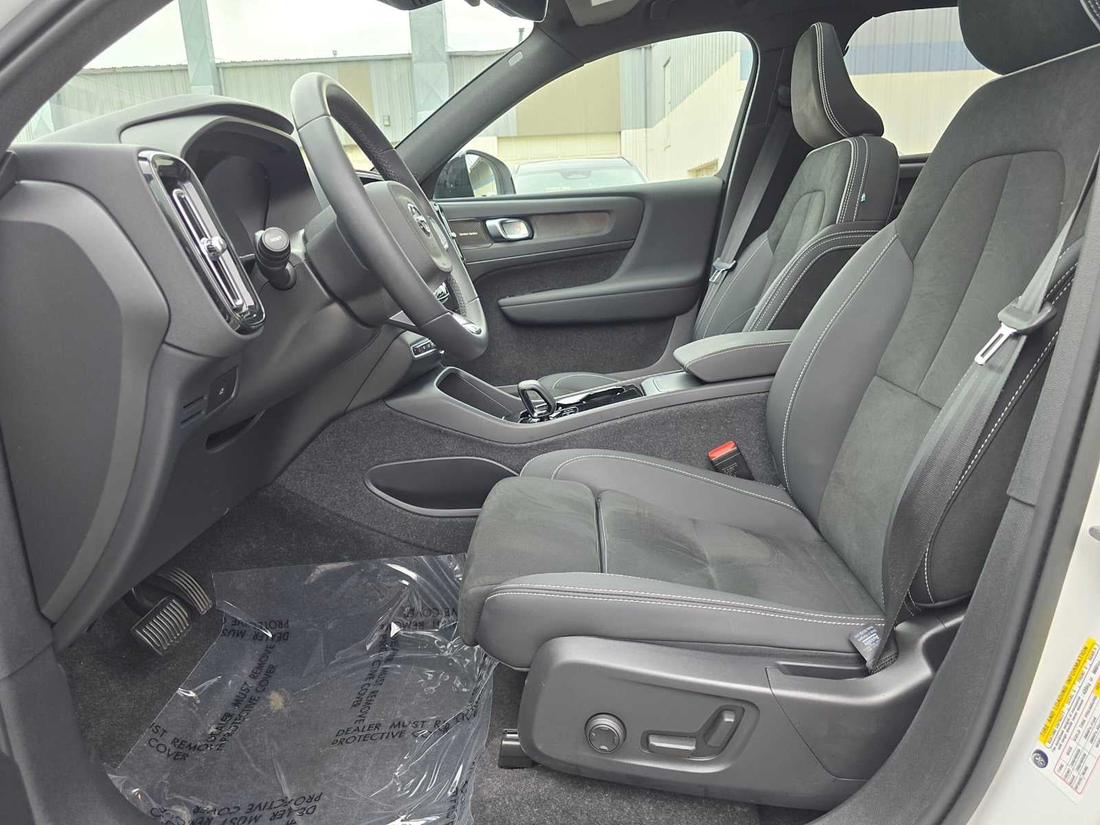 2023 Volvo XC40 Recharge Pure Electric Ultimate