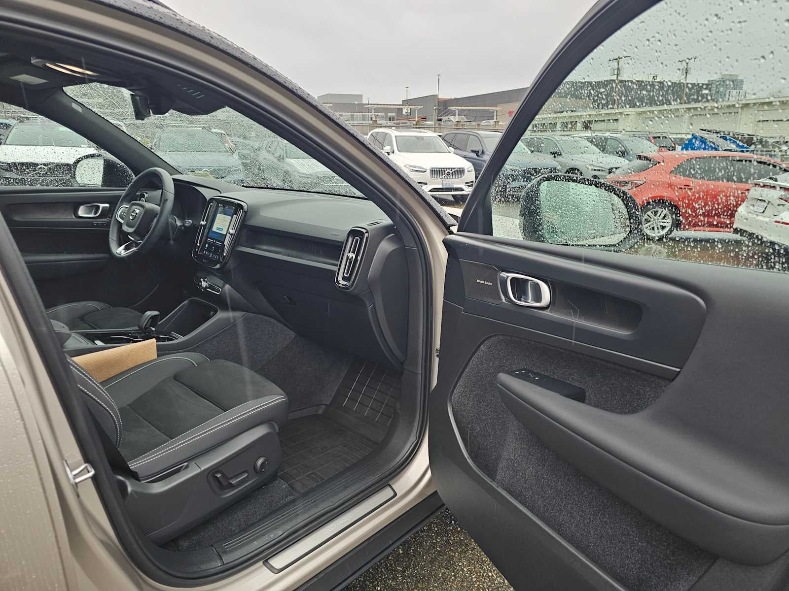 2023 Volvo XC40 Recharge Pure Electric Ultimate