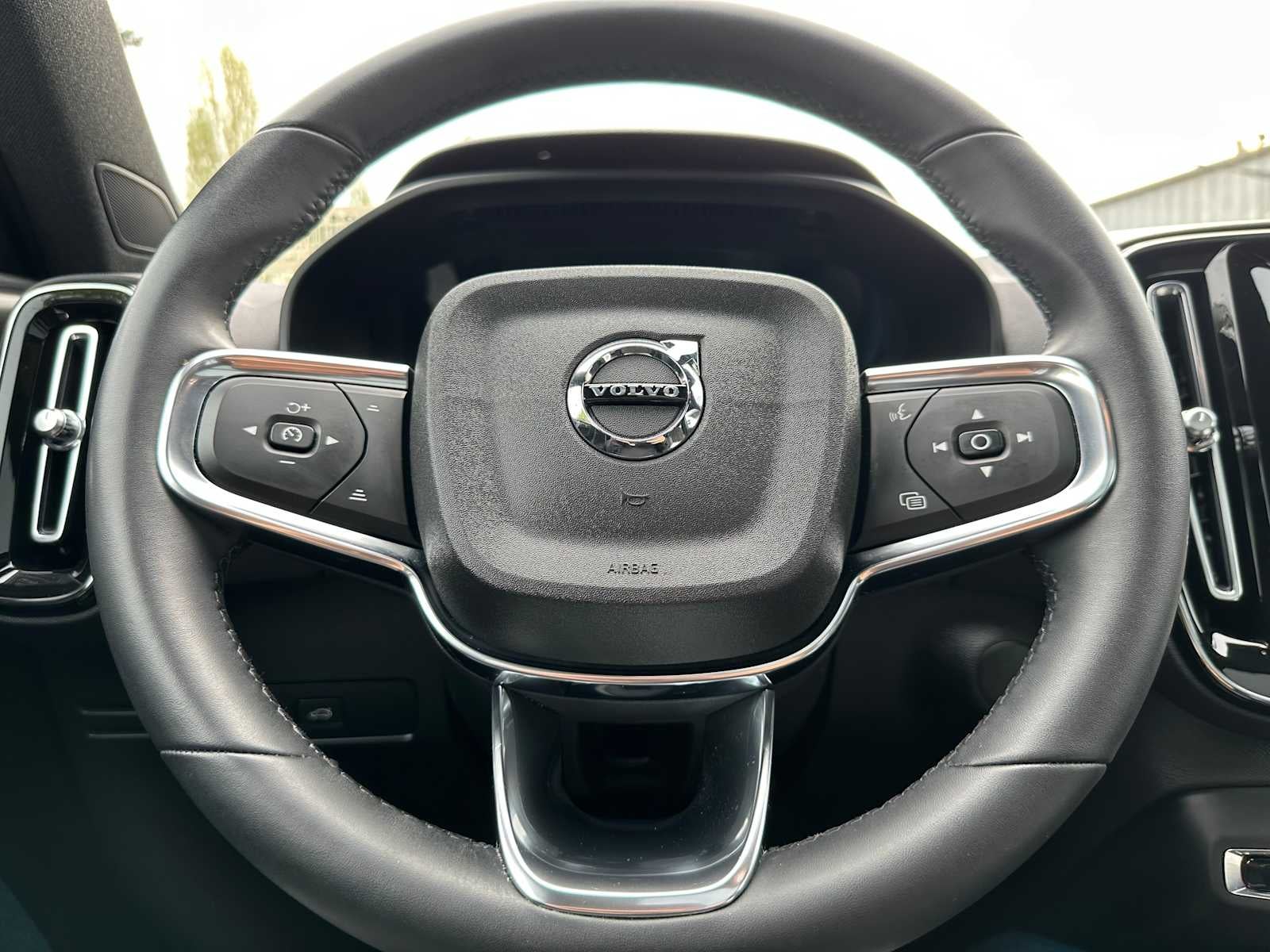 2023 Volvo XC40 Recharge Pure Electric Ultimate