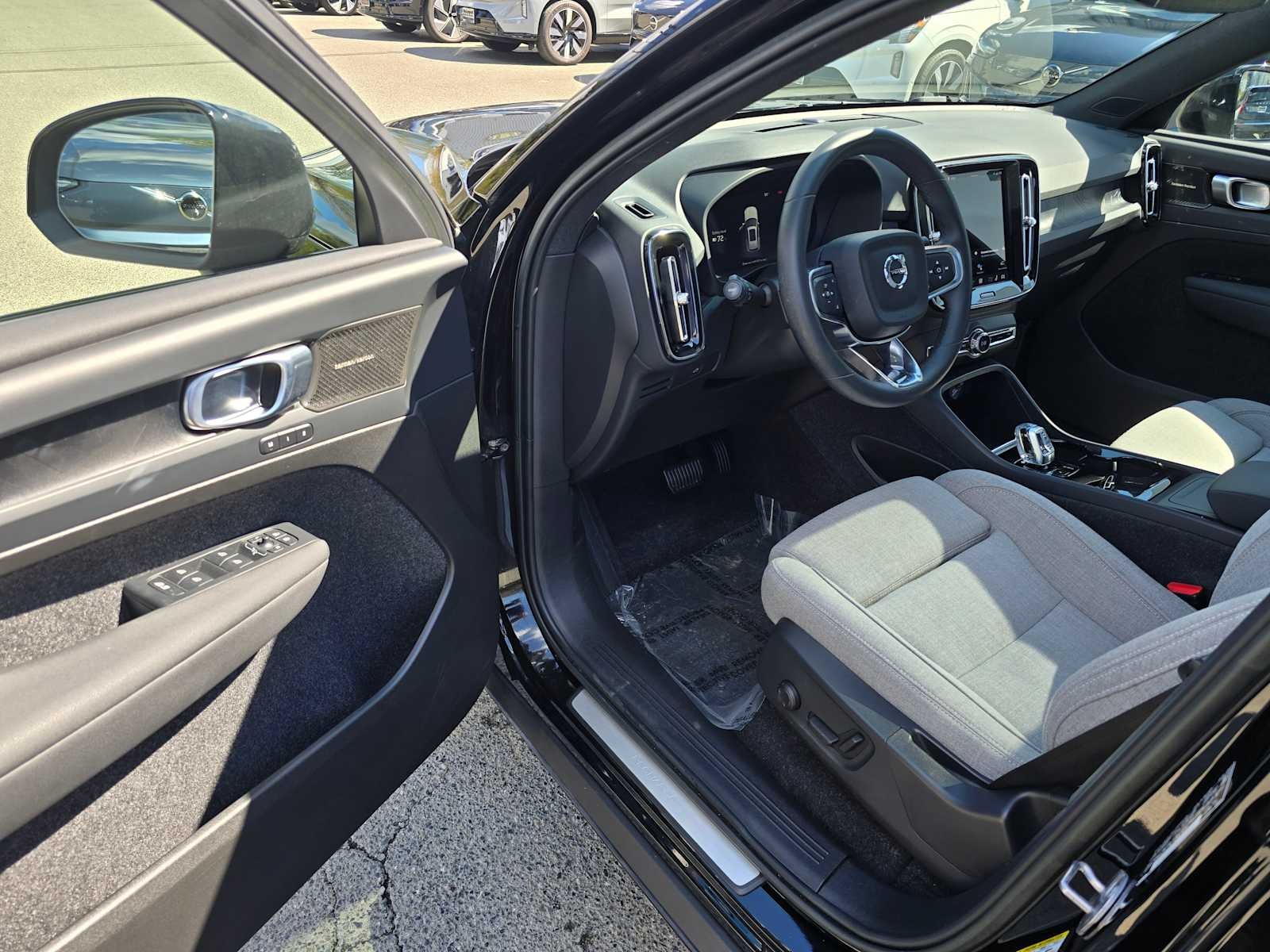 2023 Volvo XC40 Recharge Pure Electric Ultimate