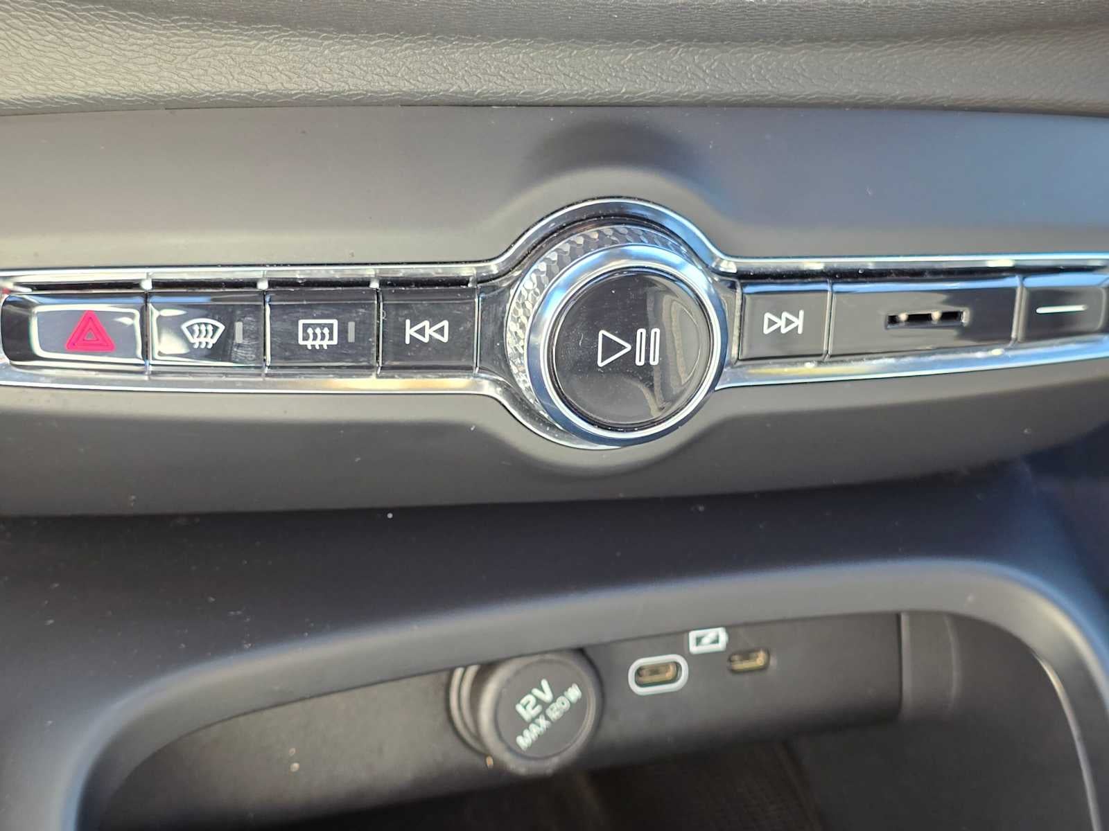 2023 Volvo XC40 Recharge Pure Electric Ultimate