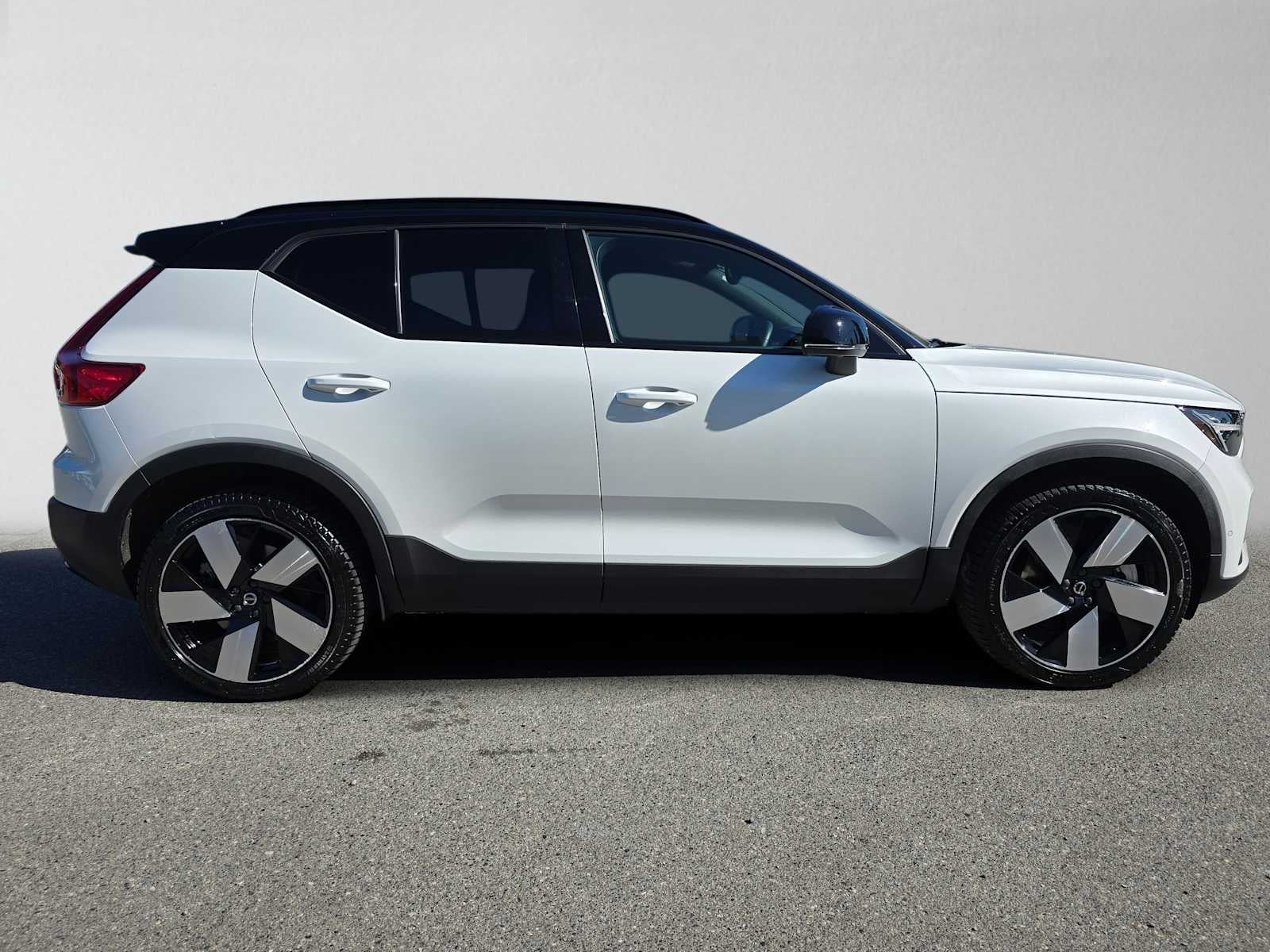 2023 Volvo XC40 Recharge Pure Electric Ultimate