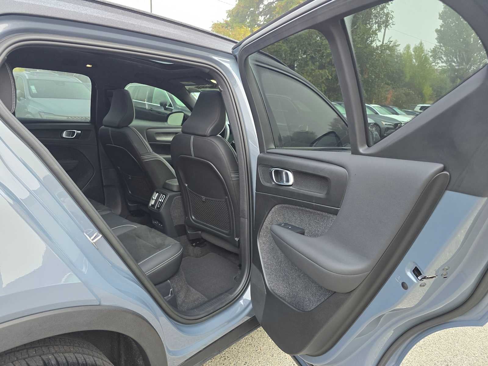 2023 Volvo XC40 Recharge Pure Electric Ultimate