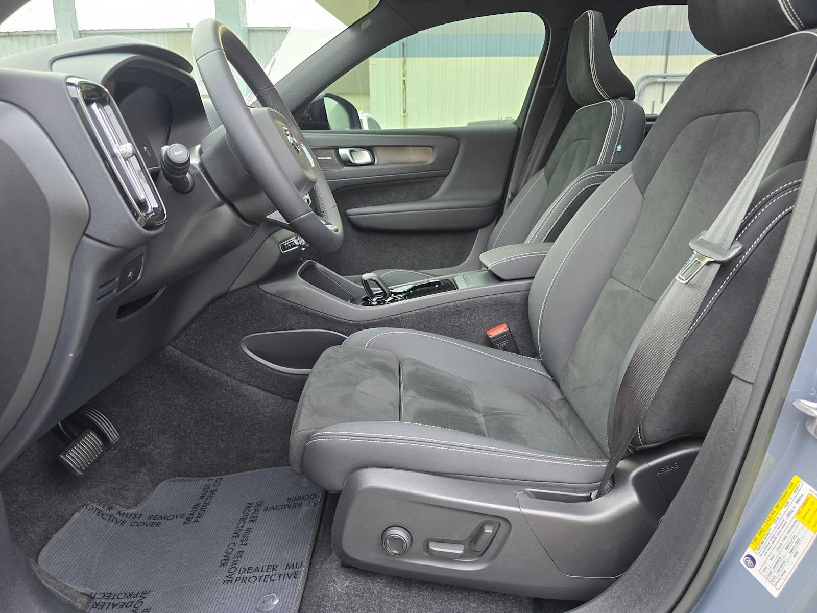 2023 Volvo XC40 Recharge Pure Electric Ultimate