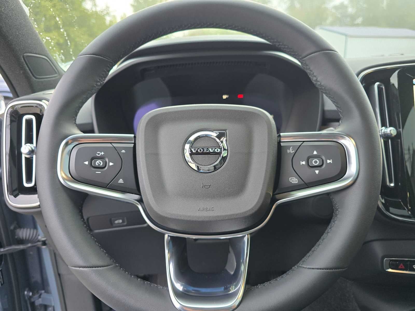 2023 Volvo XC40 Recharge Pure Electric Ultimate