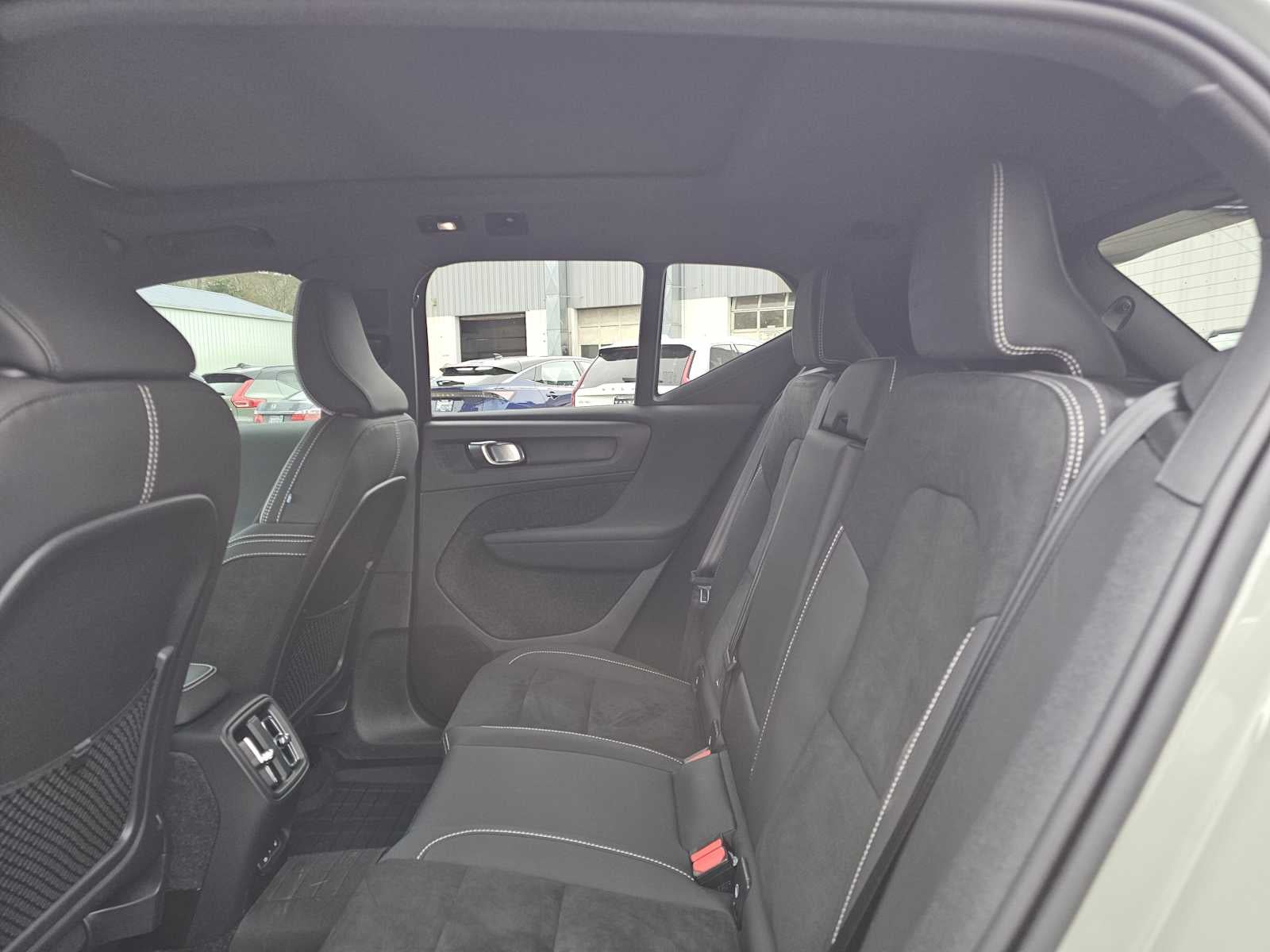 2023 Volvo XC40 Recharge Pure Electric Ultimate