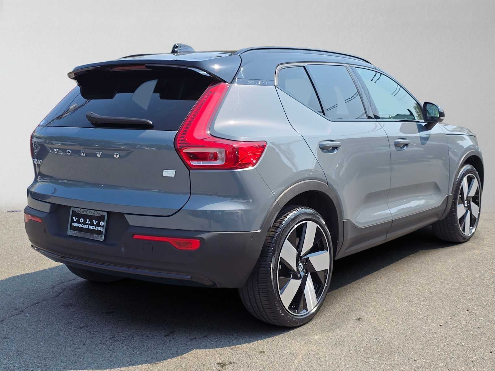2023 Volvo XC40 Recharge Pure Electric Ultimate