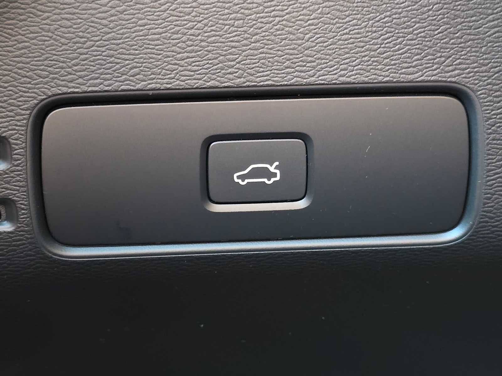 2023 Volvo XC40 Recharge Pure Electric Ultimate