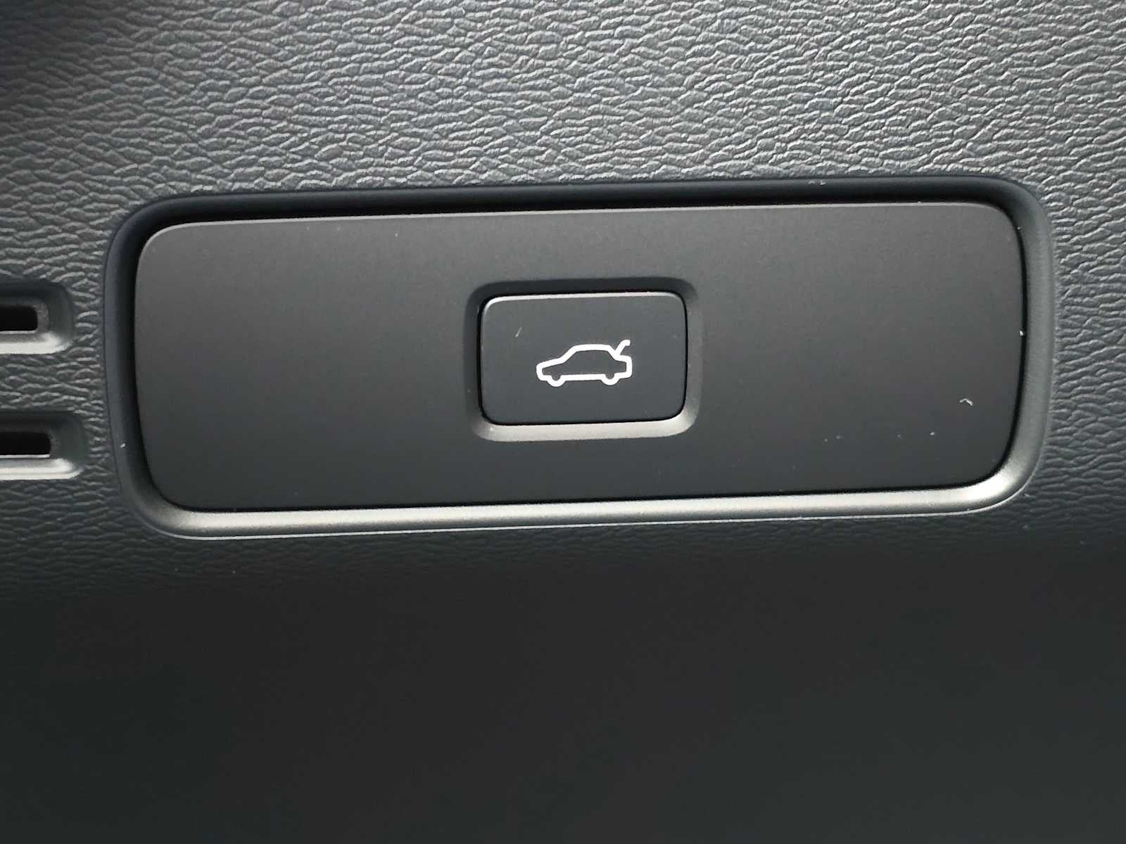 2023 Volvo XC40 Recharge Pure Electric Ultimate