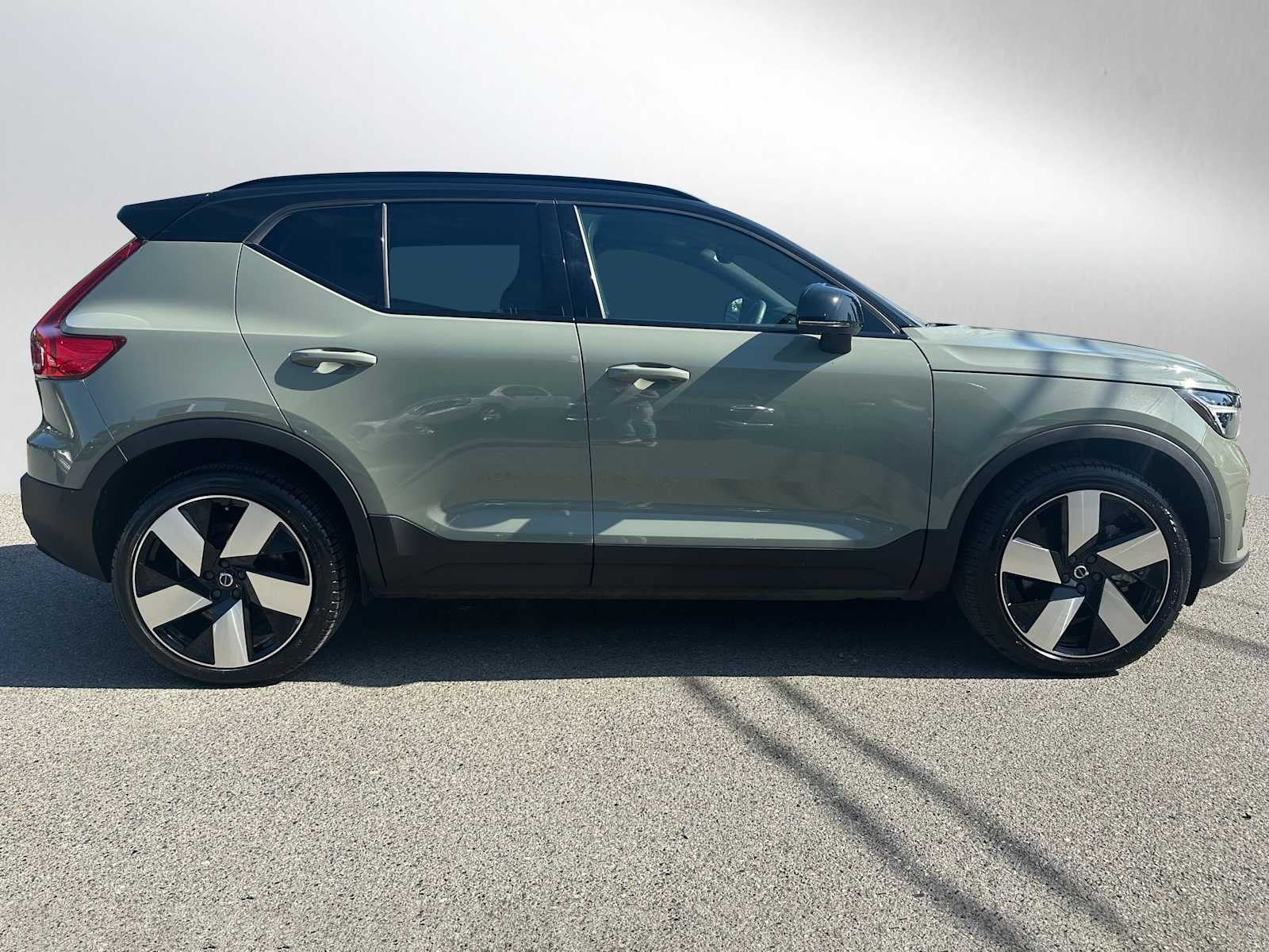 2023 Volvo XC40 Recharge Pure Electric Ultimate