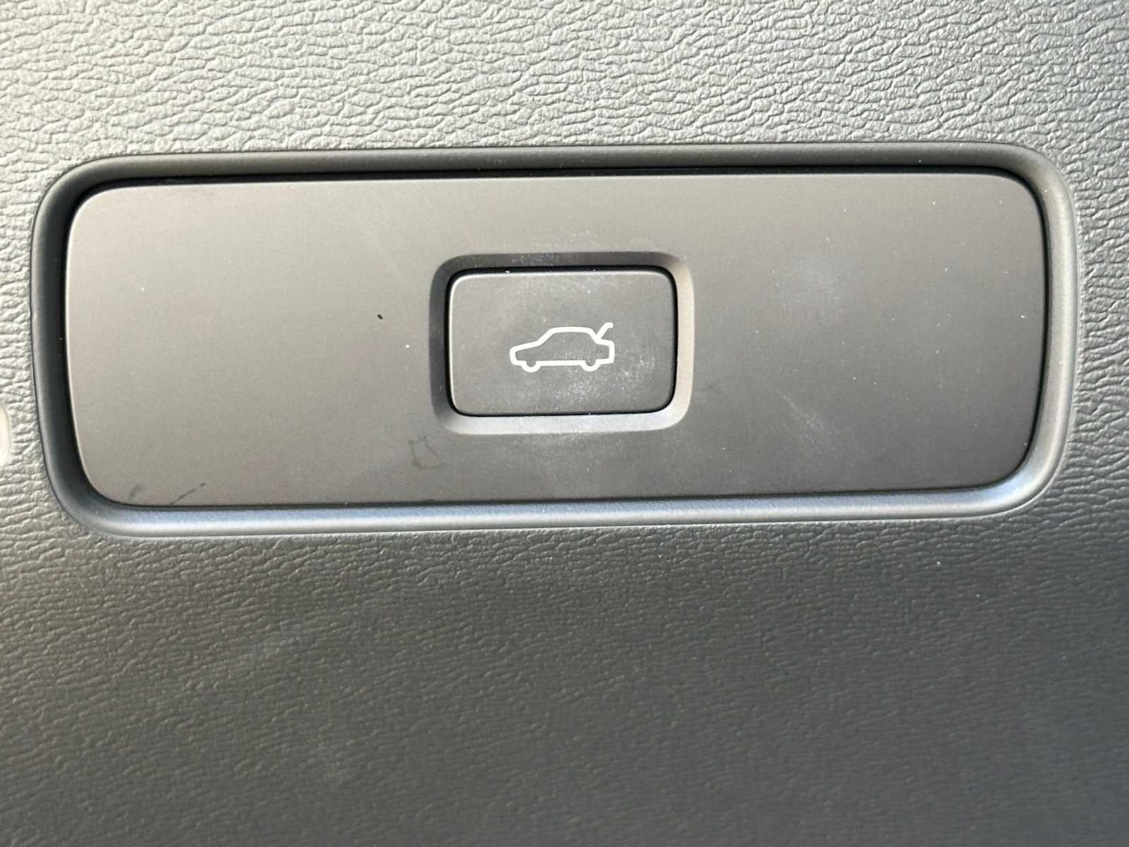 2023 Volvo XC40 Recharge Pure Electric Ultimate