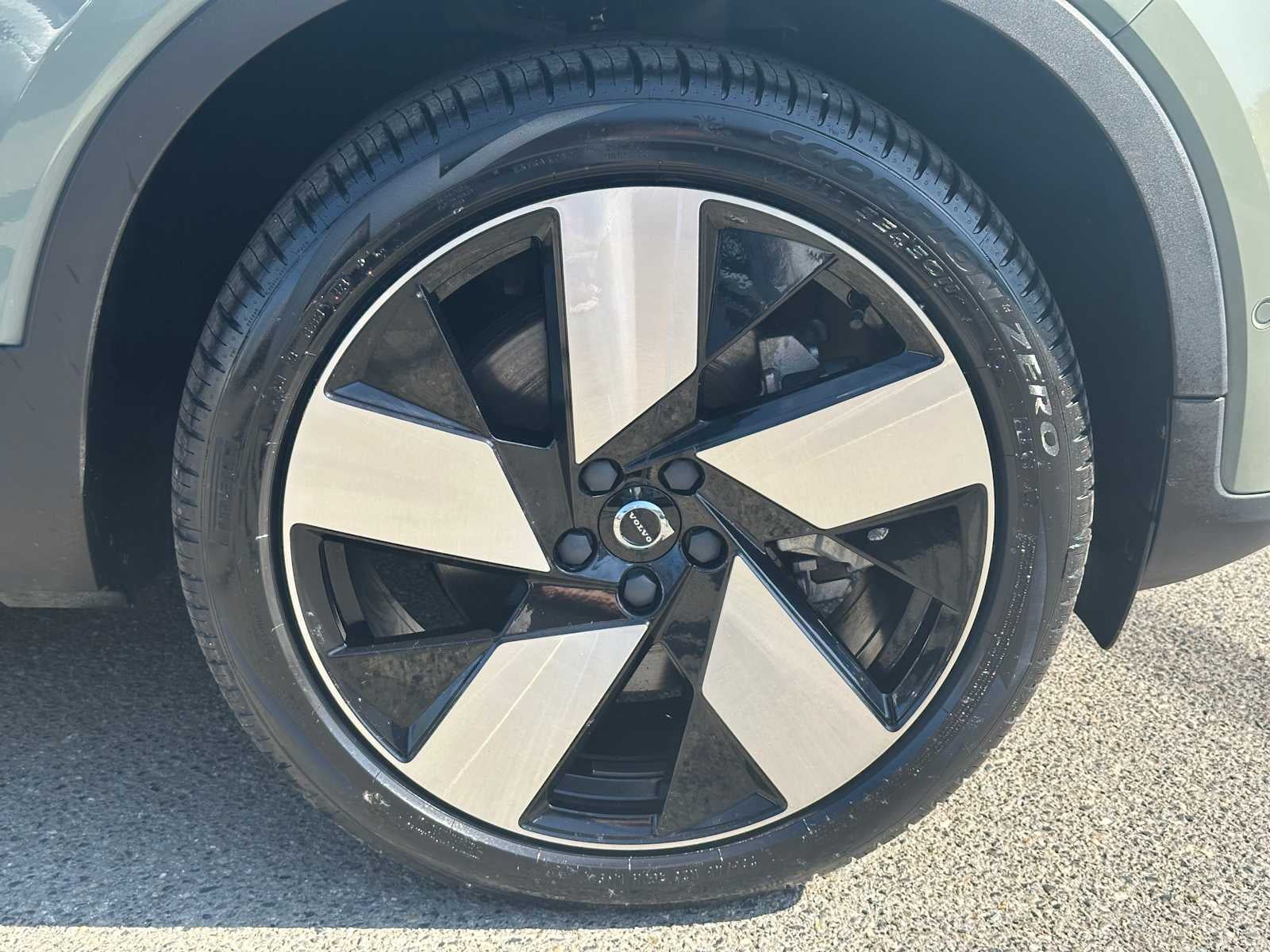 2023 Volvo XC40 Recharge Pure Electric Ultimate