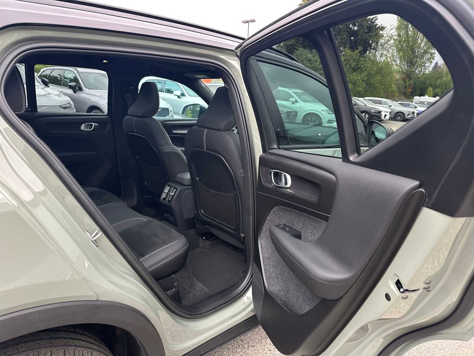 2023 Volvo XC40 Recharge Pure Electric Ultimate