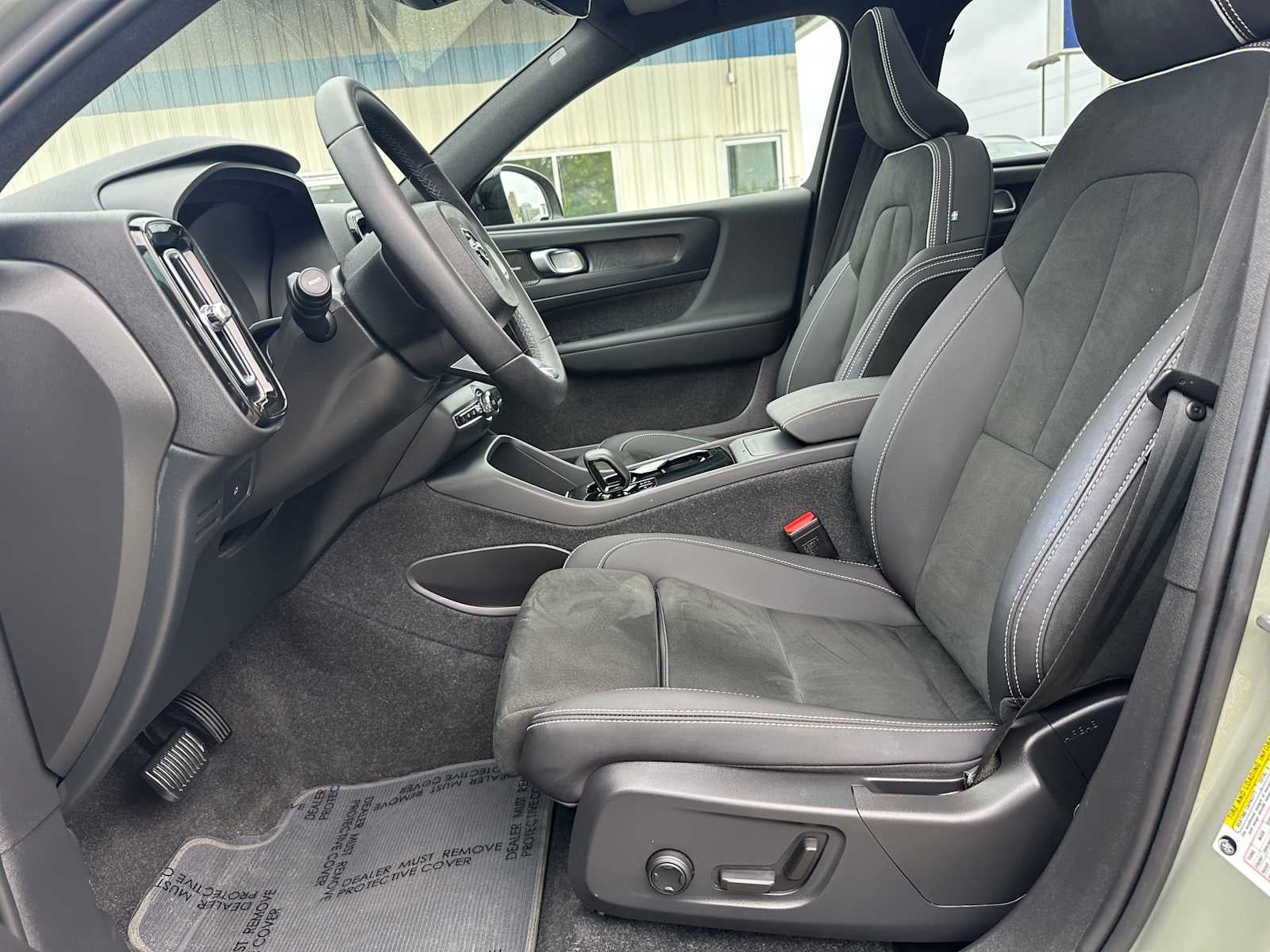 2023 Volvo XC40 Recharge Pure Electric Ultimate