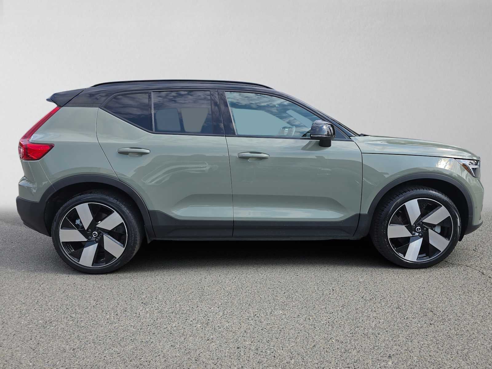 2023 Volvo XC40 Recharge Pure Electric Ultimate