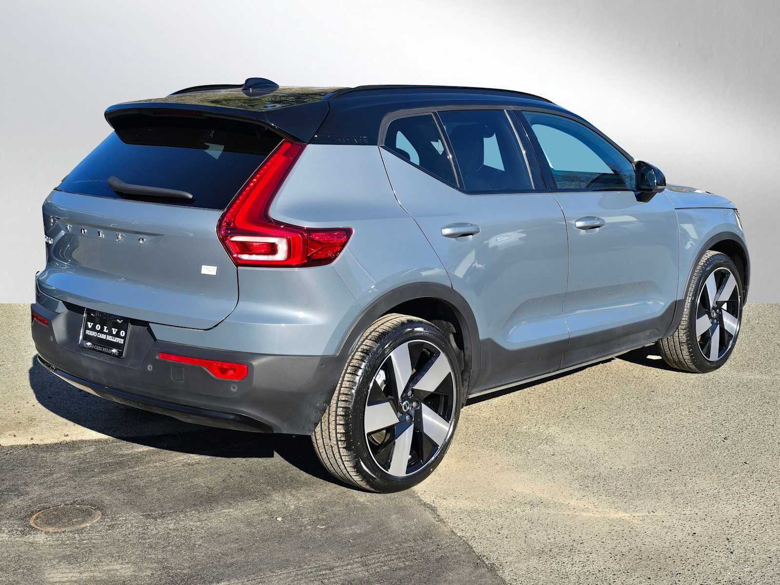2023 Volvo XC40 Recharge Pure Electric Plus