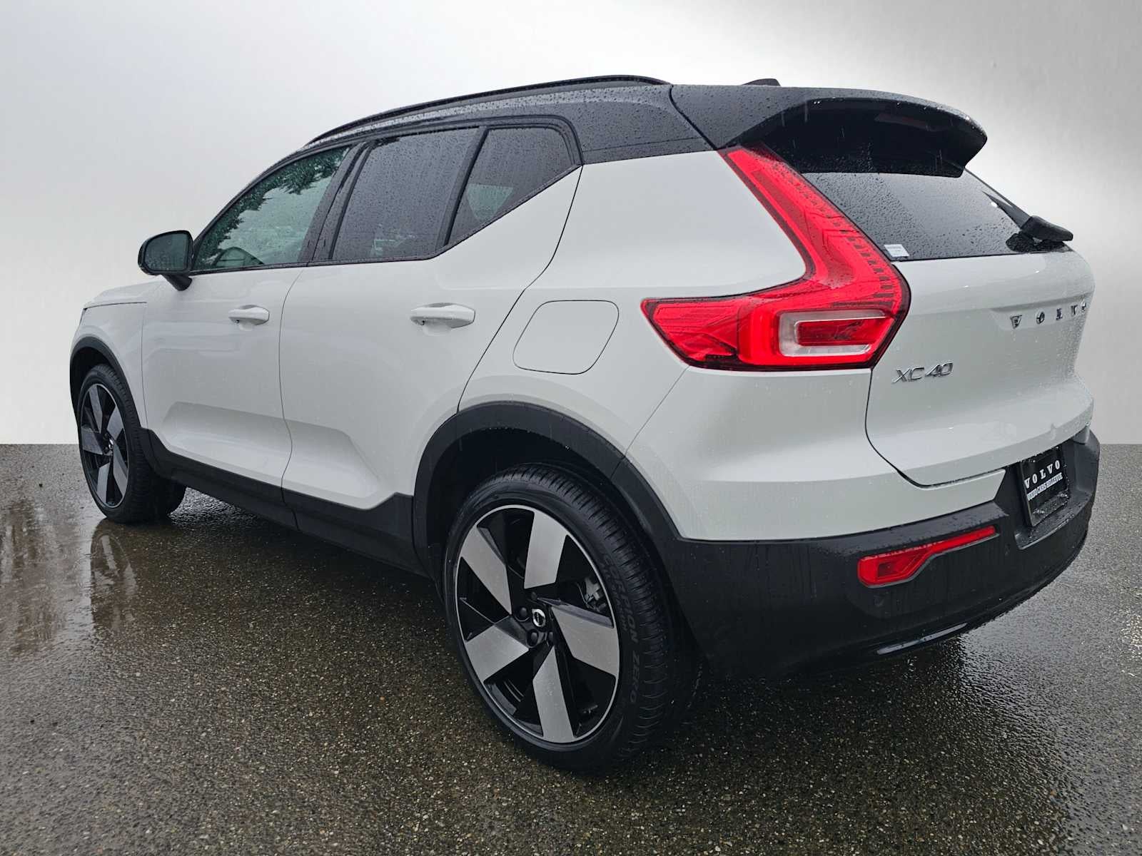 2023 Volvo XC40 Recharge Pure Electric Plus