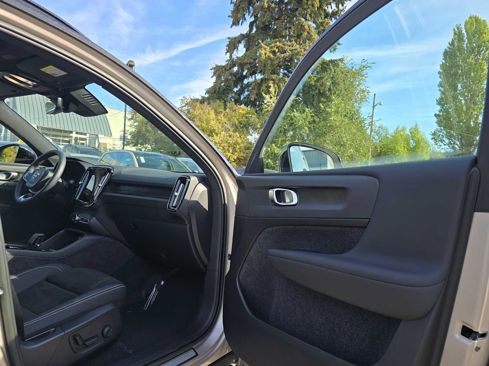 2023 Volvo XC40 Recharge Pure Electric Plus