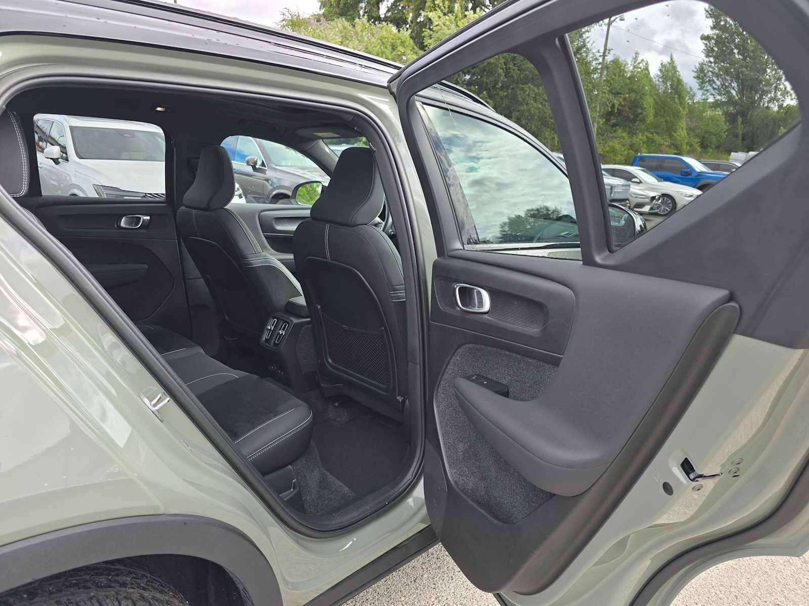 2023 Volvo XC40 Recharge Pure Electric Plus