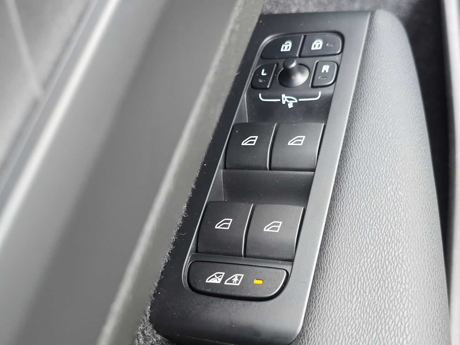 2023 Volvo XC40 Recharge Pure Electric Plus