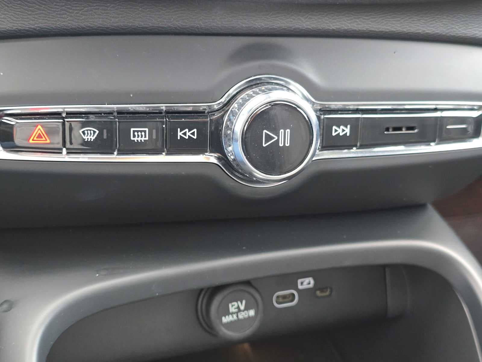 2023 Volvo XC40 Recharge Pure Electric Plus