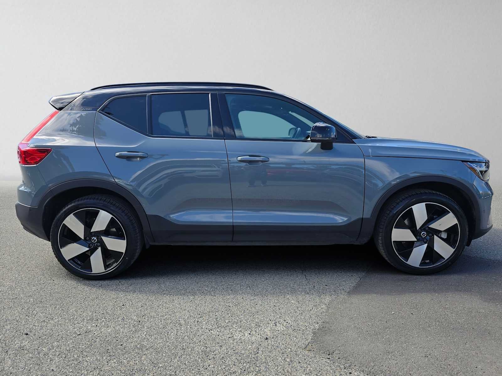 2023 Volvo XC40 Recharge Pure Electric Plus