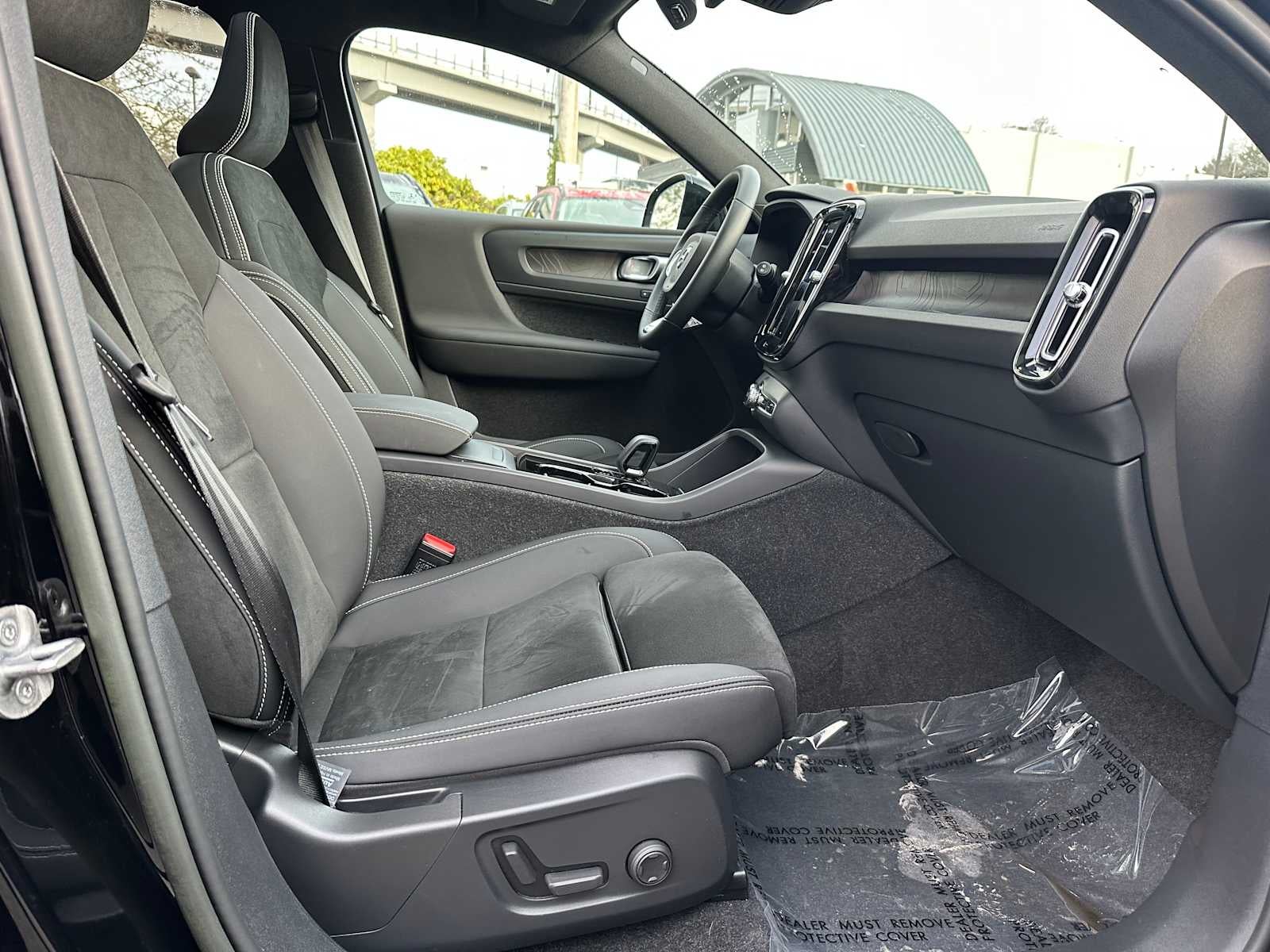 2023 Volvo XC40 Recharge Pure Electric Plus