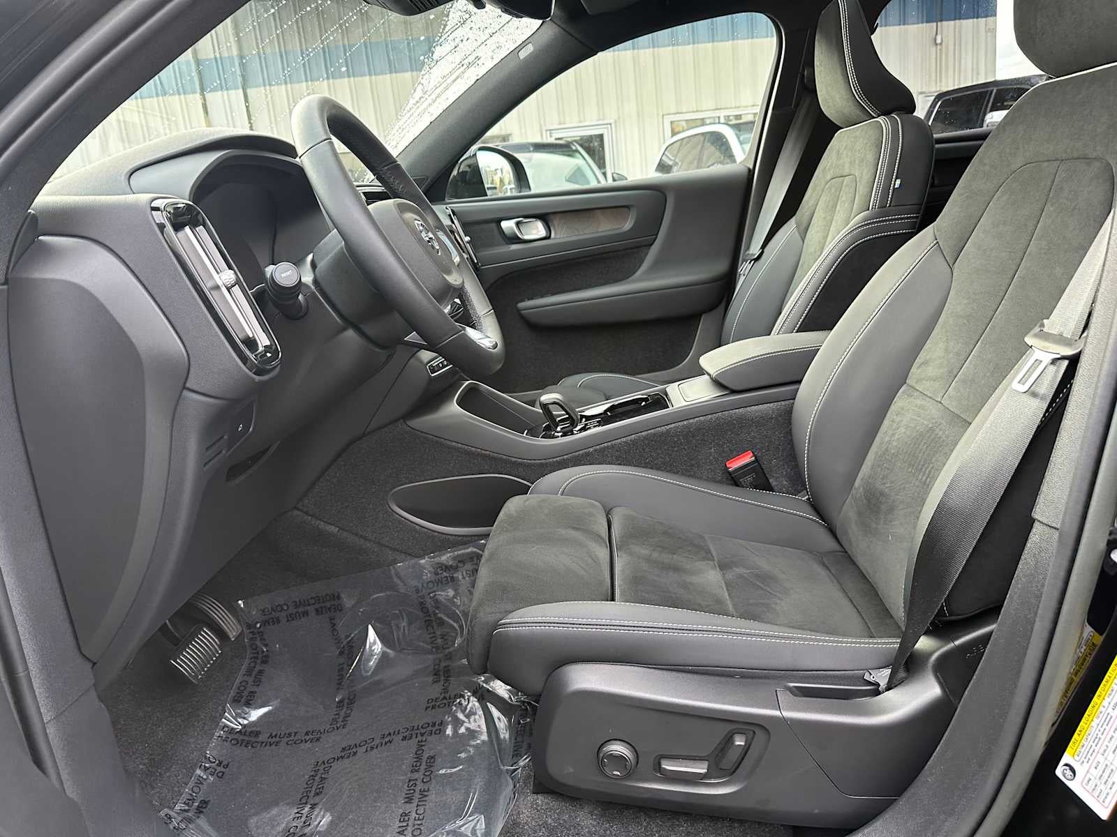 2023 Volvo XC40 Recharge Pure Electric Plus