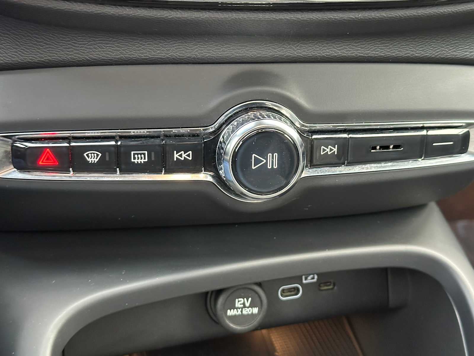 2023 Volvo XC40 Recharge Pure Electric Plus