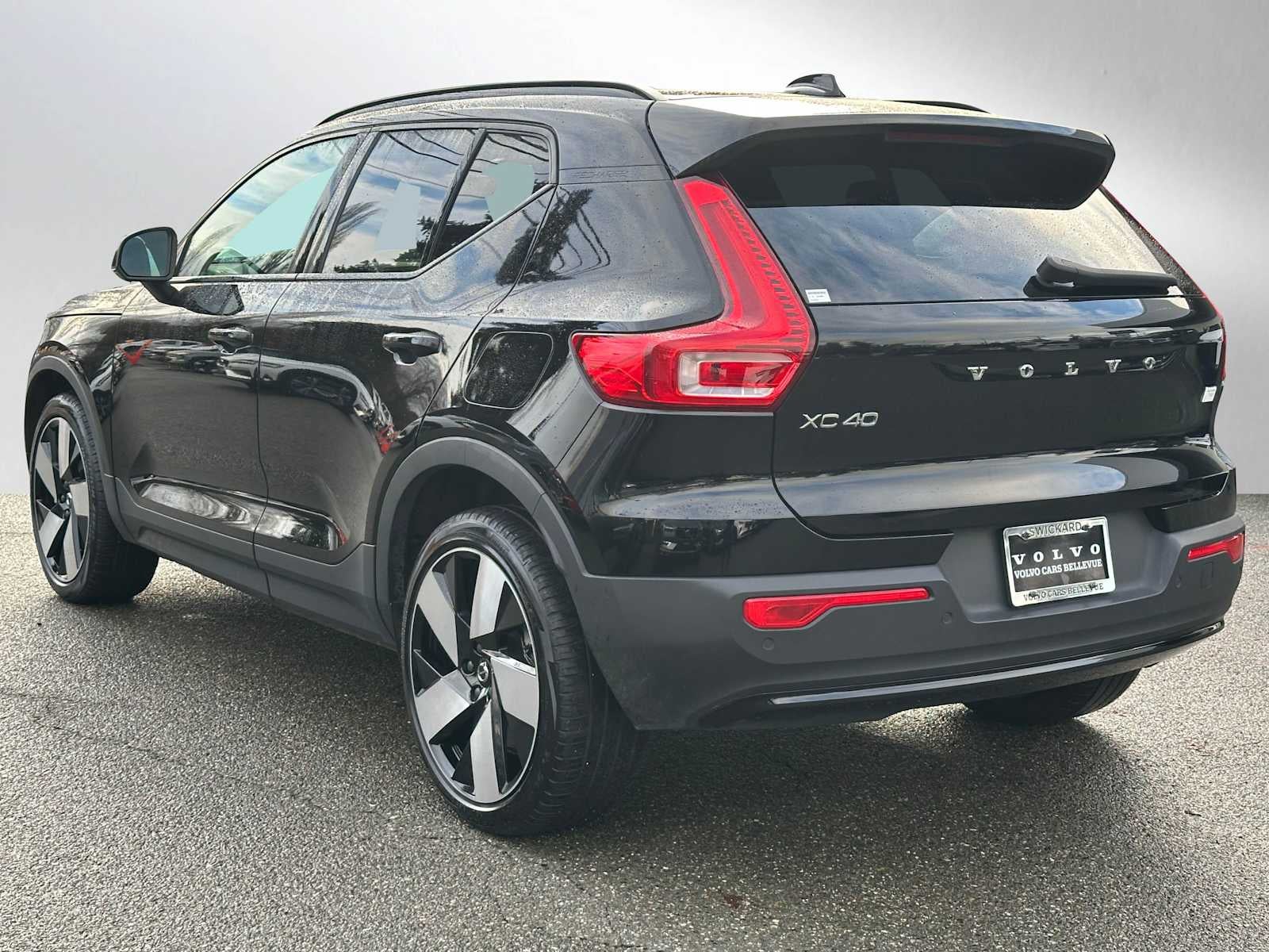 2023 Volvo XC40 Recharge Pure Electric Plus