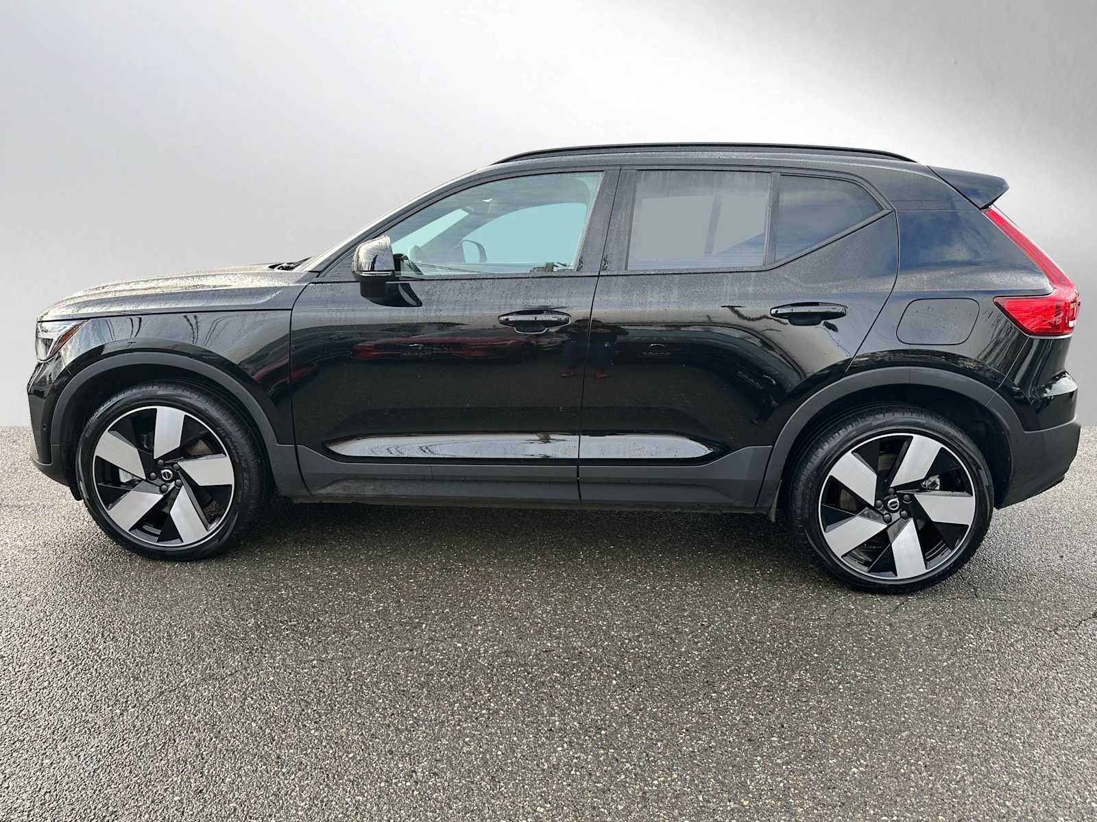 2023 Volvo XC40 Recharge Pure Electric Plus