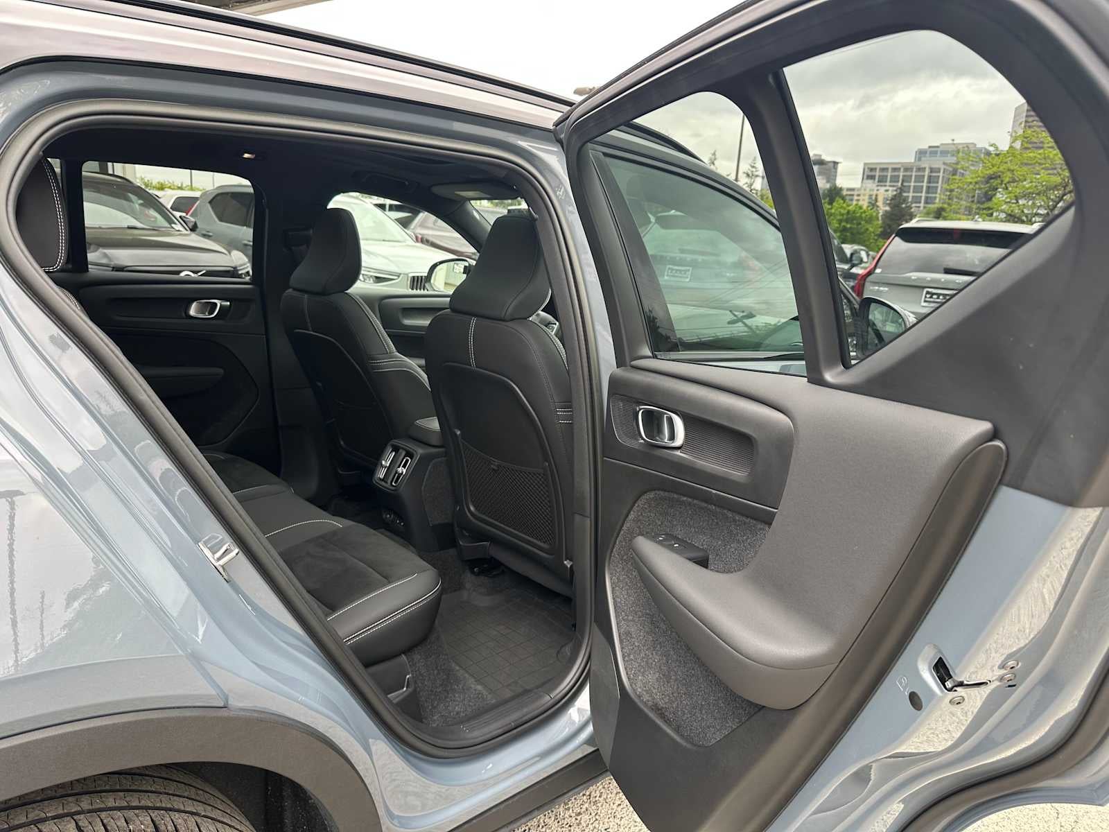 2023 Volvo XC40 Recharge Pure Electric Plus