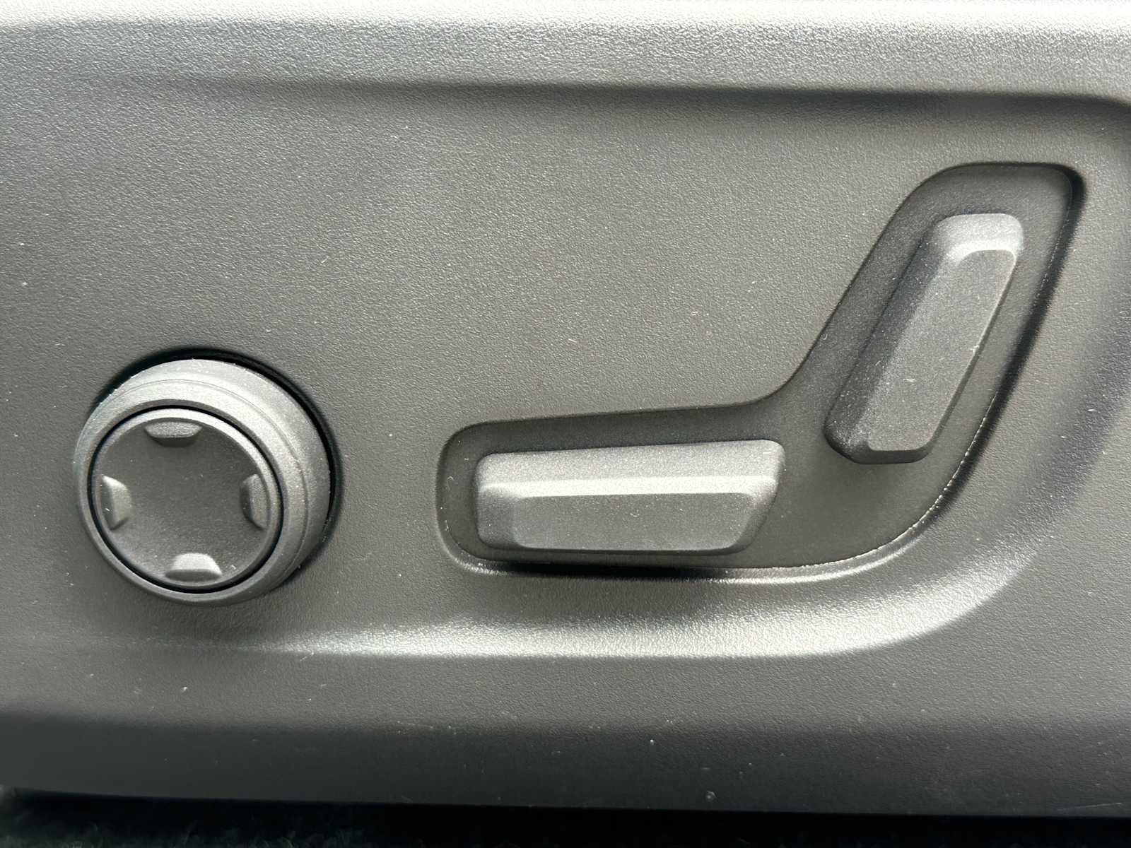 2023 Volvo XC40 Recharge Pure Electric Plus