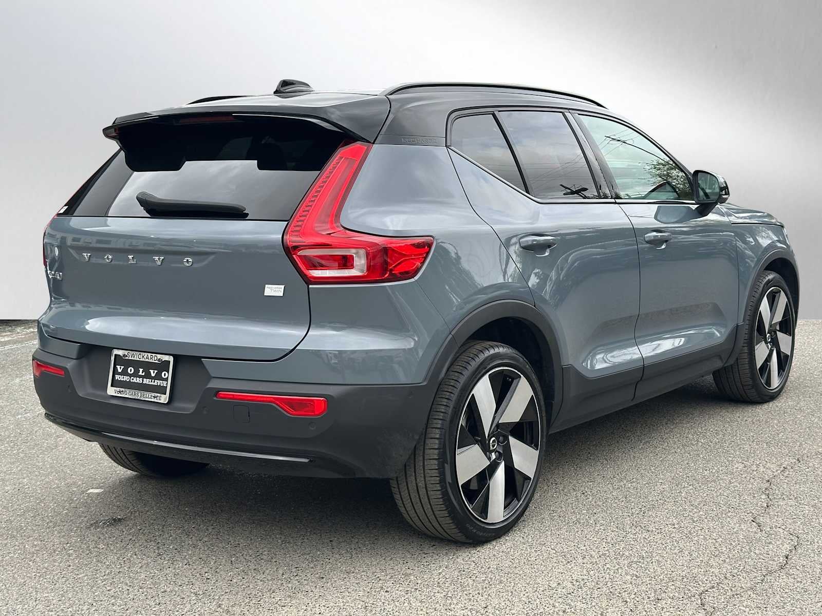 2023 Volvo XC40 Recharge Pure Electric Plus