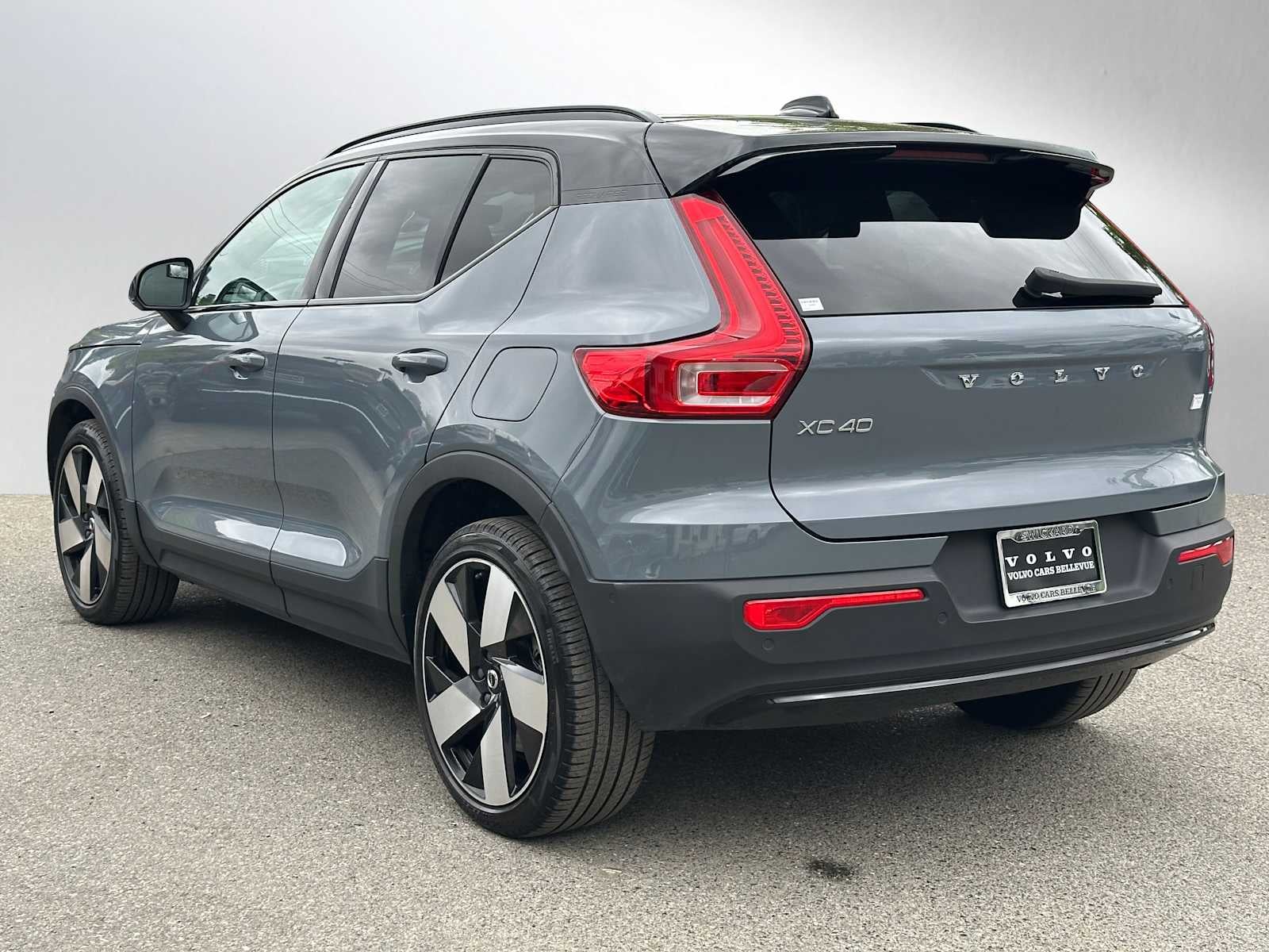 2023 Volvo XC40 Recharge Pure Electric Plus