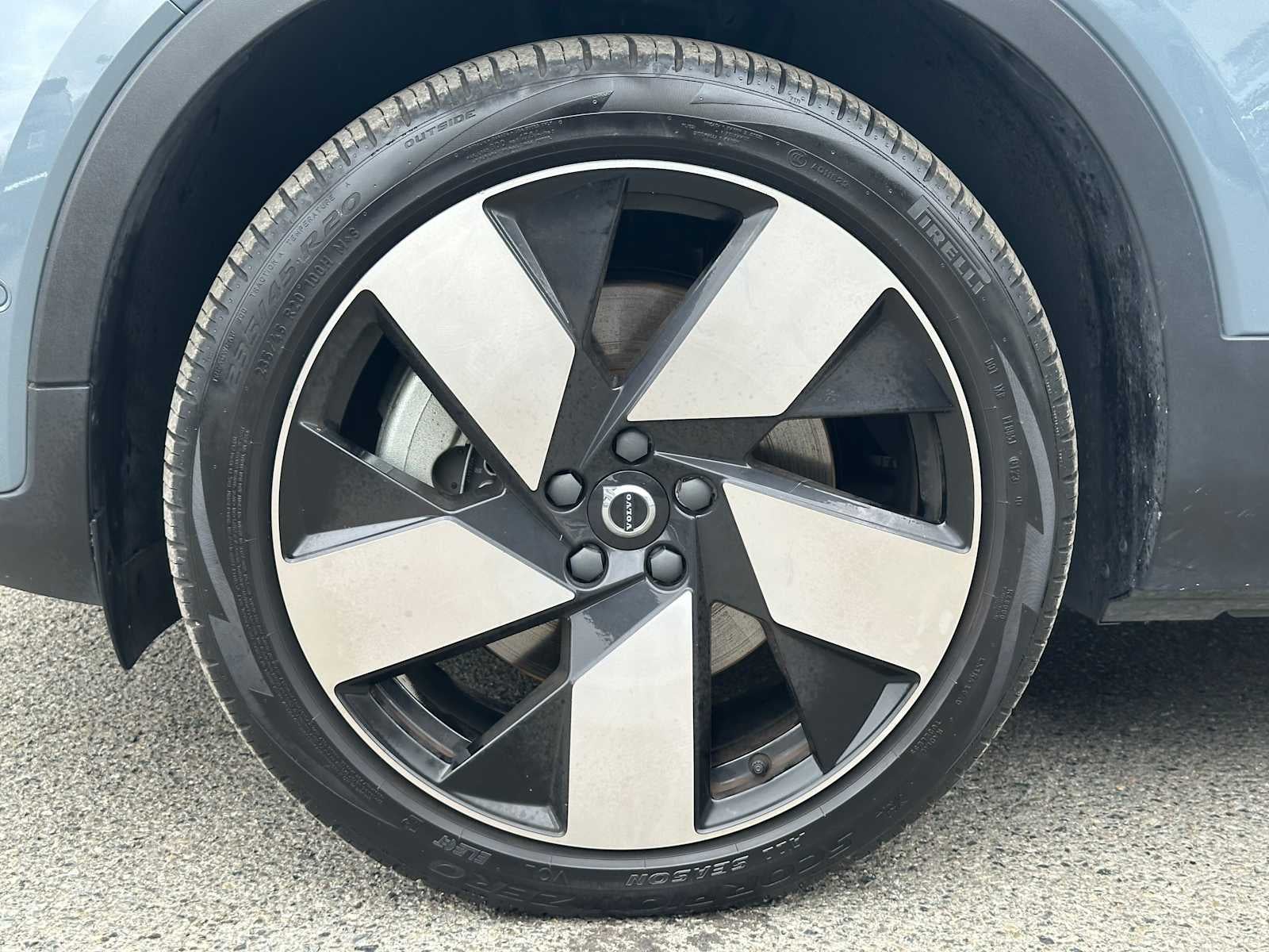 2023 Volvo XC40 Recharge Pure Electric Plus