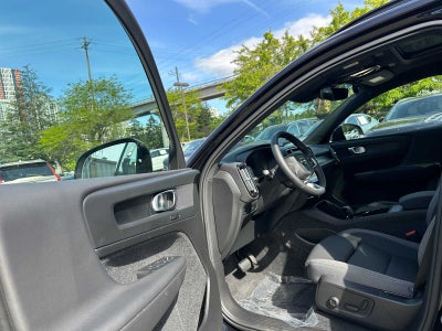 2025 Volvo EX40 Plus
